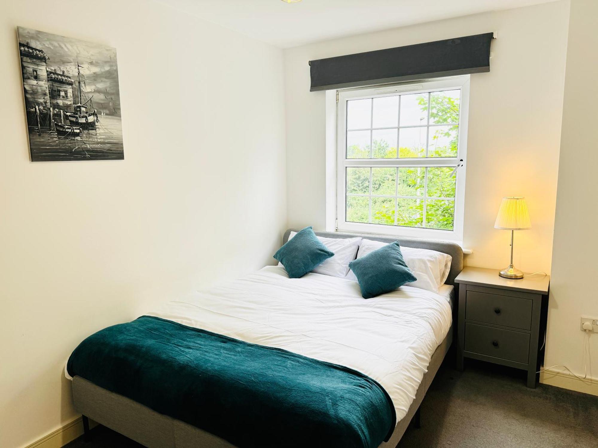 Spacious 2-bedroom Haven With Modern Amenities In Bradley Stoke Apartment