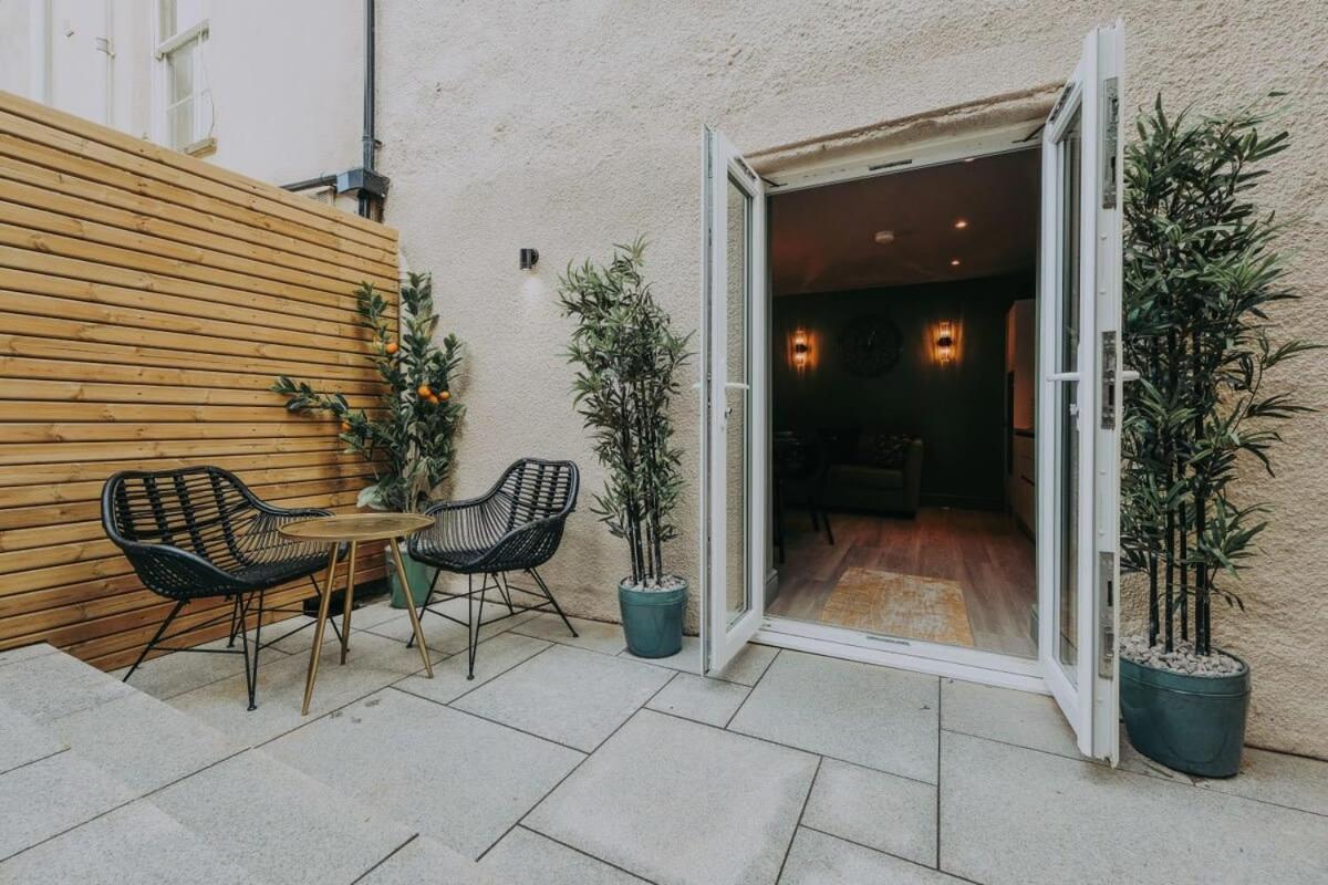 Clifton 32 - Garden Flat With Hot Tub - Hopewell Apartment