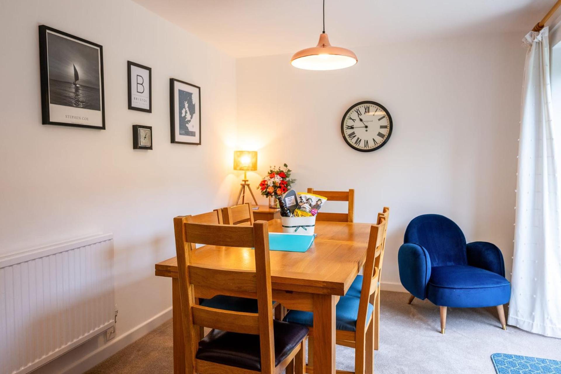 Splendid House Great Location To Wave Surf & South West Water Park - Super Garden By Staystaycations * Bristol