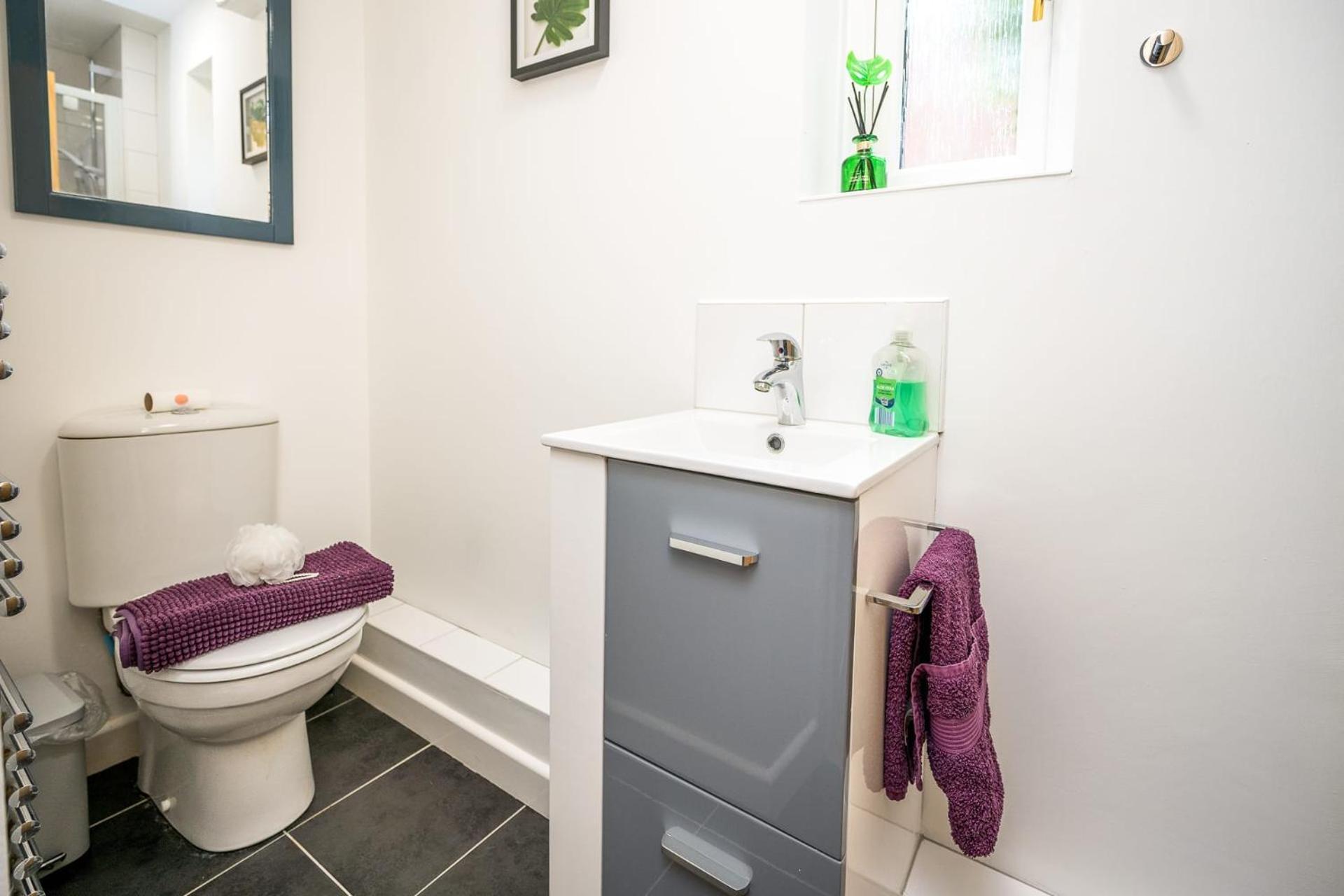 Splendid House Great Location To Wave Surf & South West Water Park - Super Garden By Staystaycations *