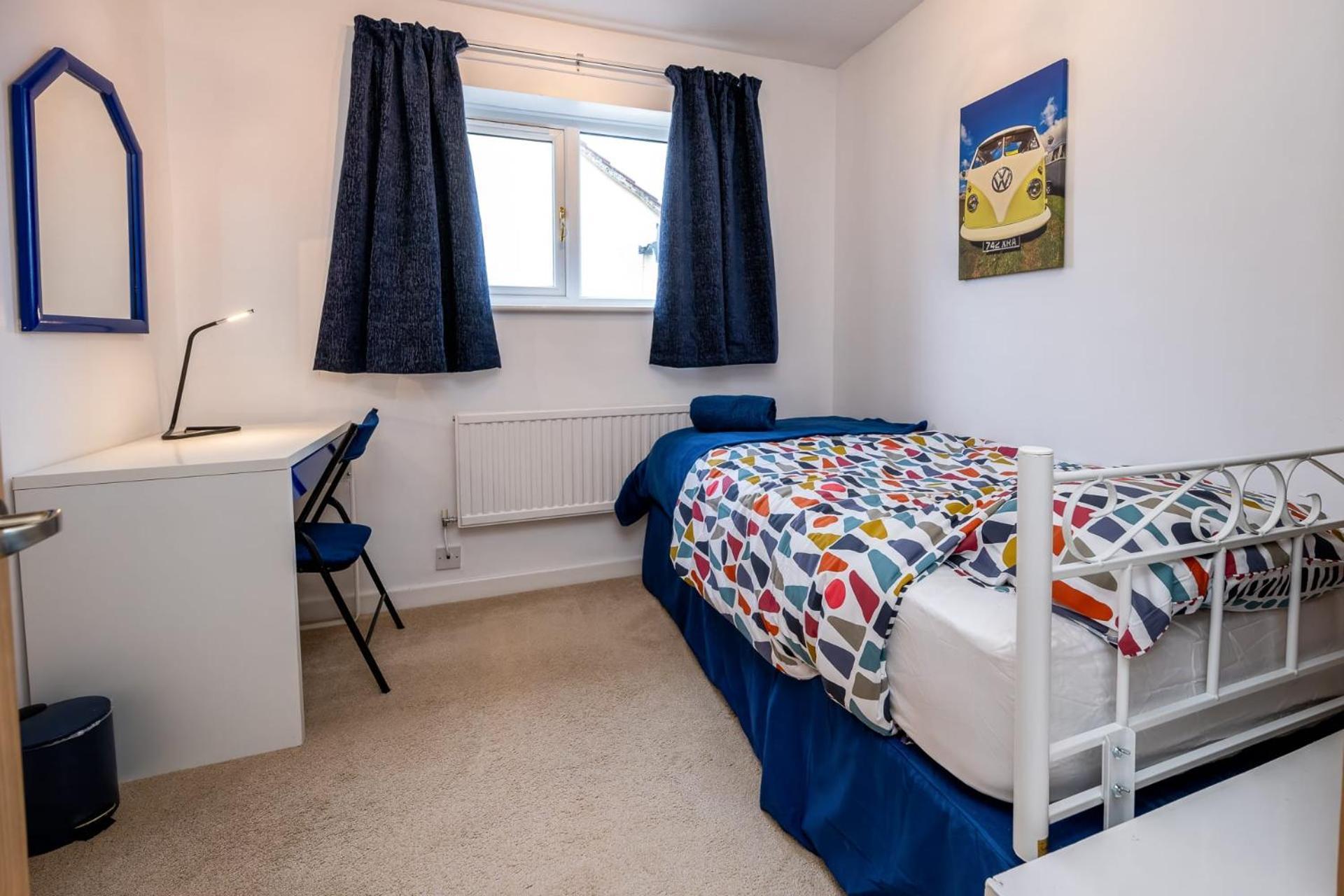 Splendid House Great Location To Wave Surf & South West Water Park - Super Garden By Staystaycations Holiday home *