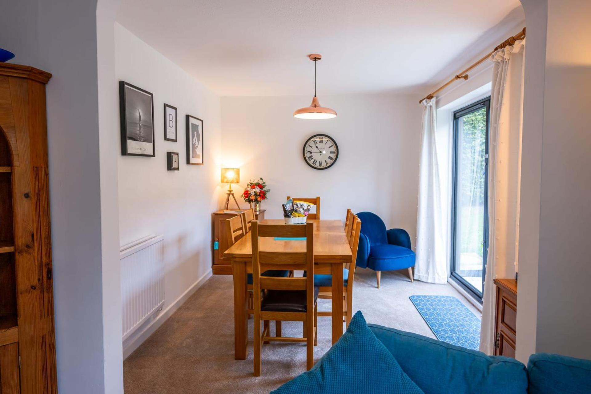 Splendid House Great Location To Wave Surf & South West Water Park - Super Garden By Staystaycations Holiday home