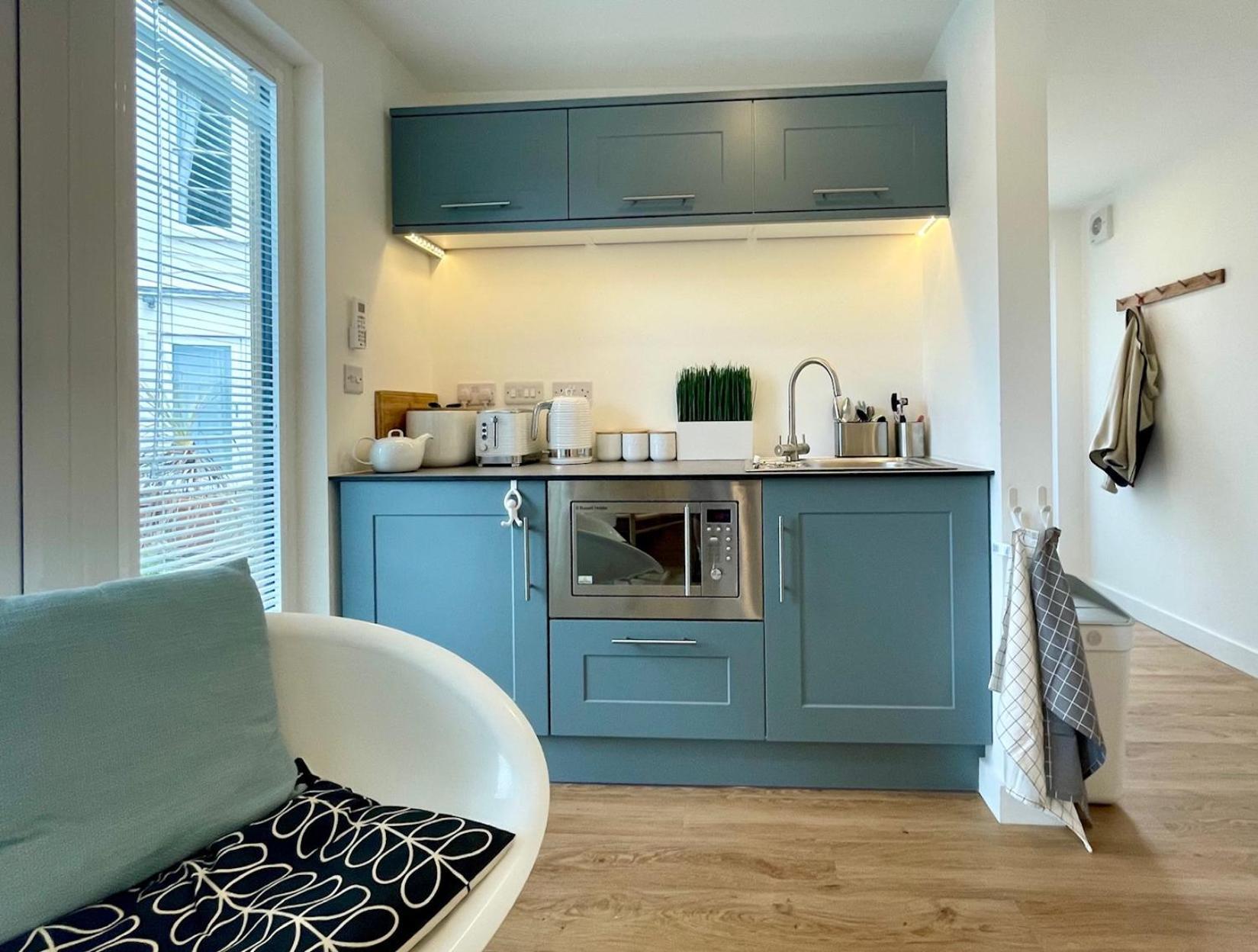 Redland Retreat, Cosy Garden For 2 *
