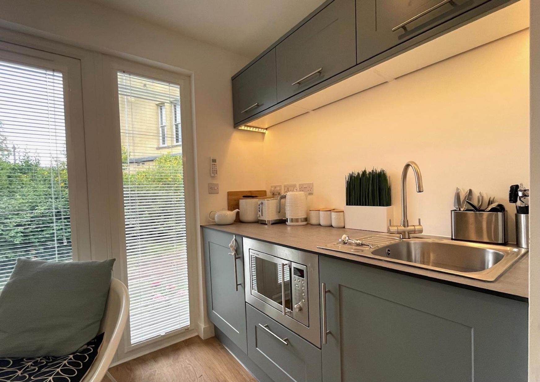 Apartment Redland Retreat, Cosy Garden For 2 *
