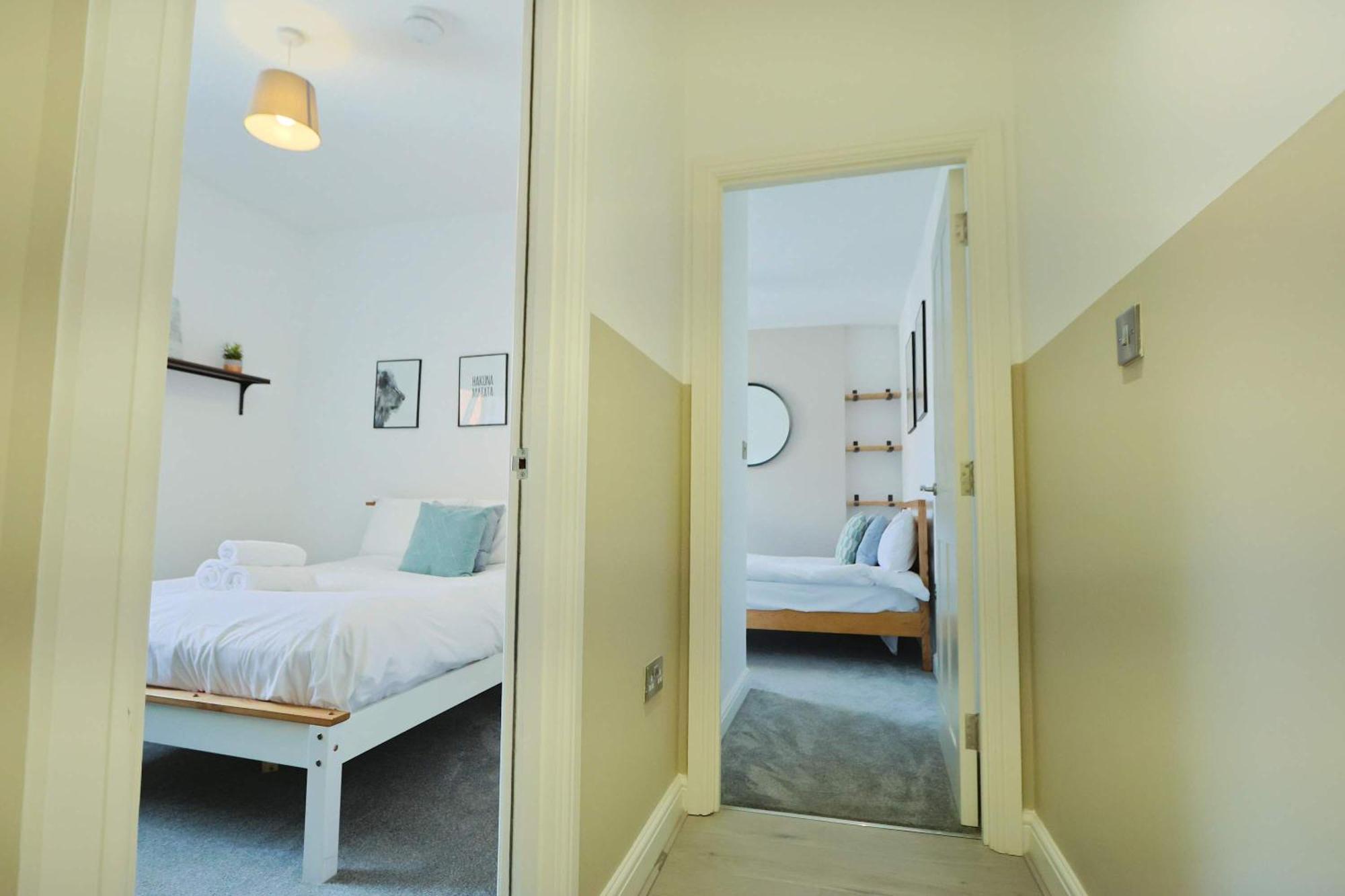 Apartment Cosy Two Bedroom Flat In The Poet Mews
