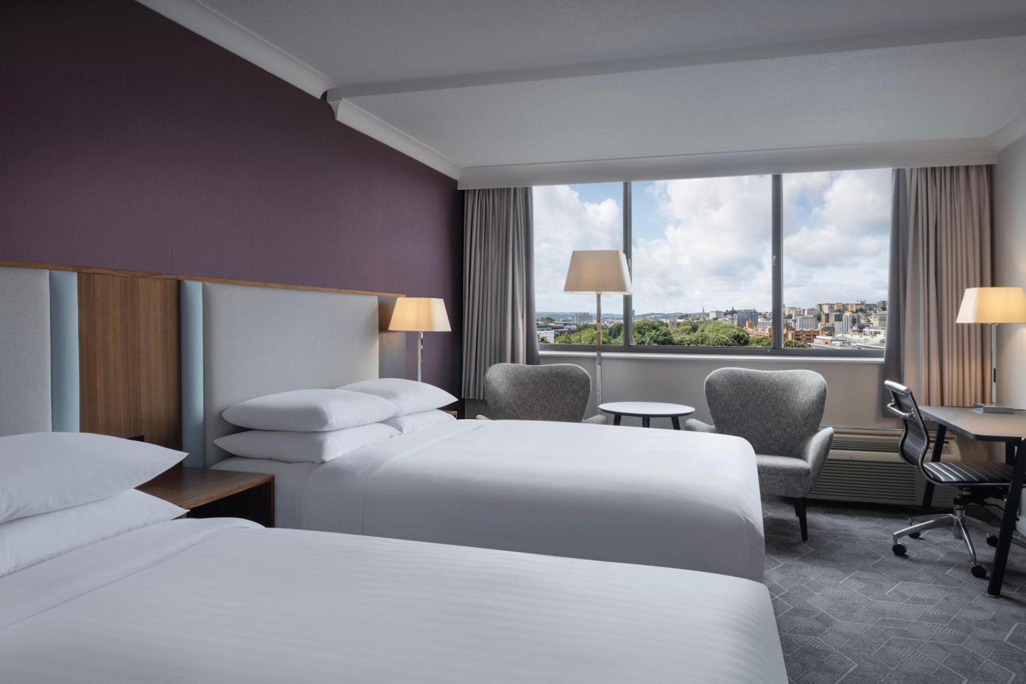 Hotel Delta By Marriott Centre 4*
