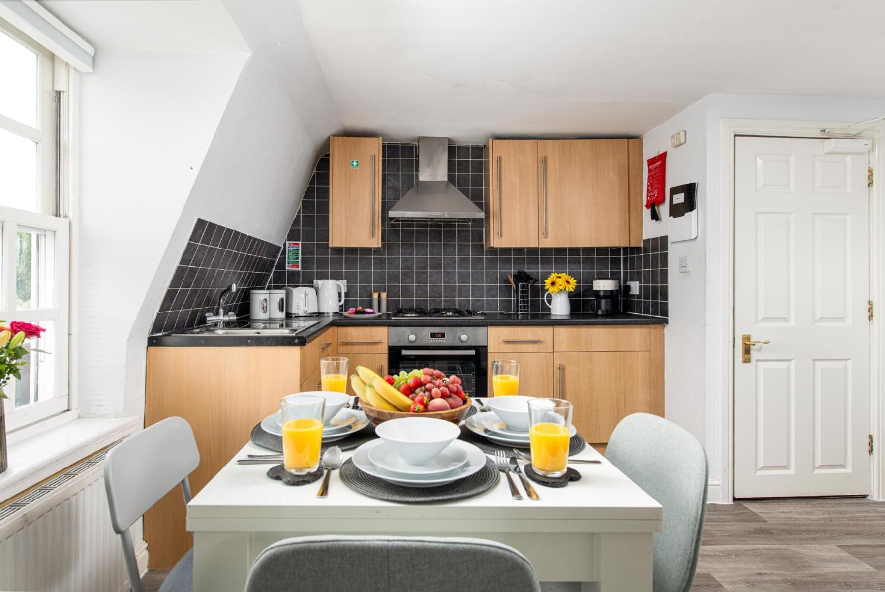 Flat-2bed-free Parking-by Fabaccommodation * Bristol