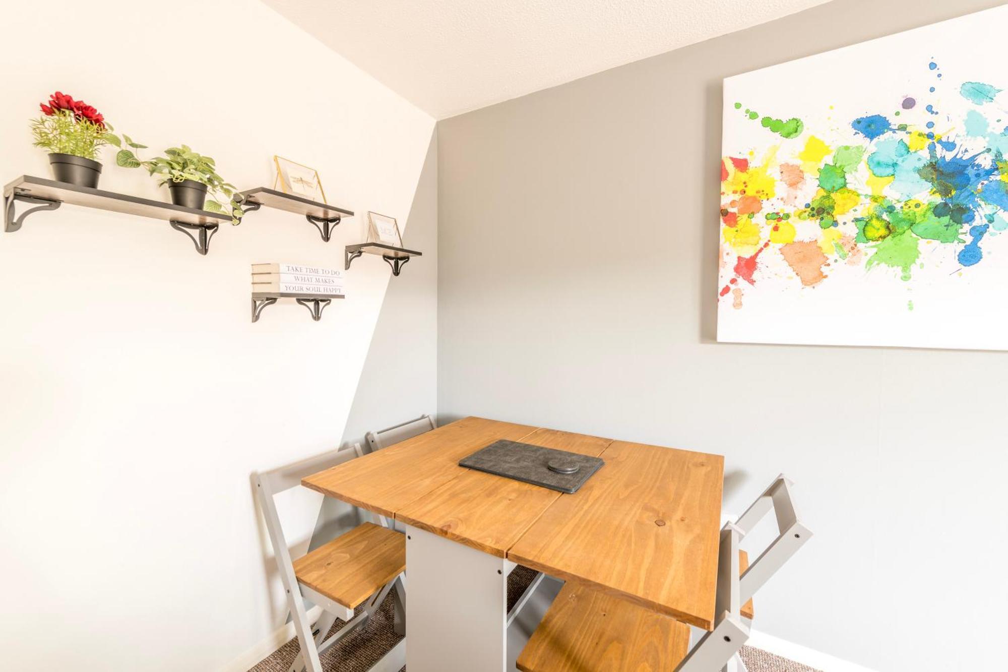 Temple Wall - Contractors, Families - Free Parking By Prescott Apartments Bristol