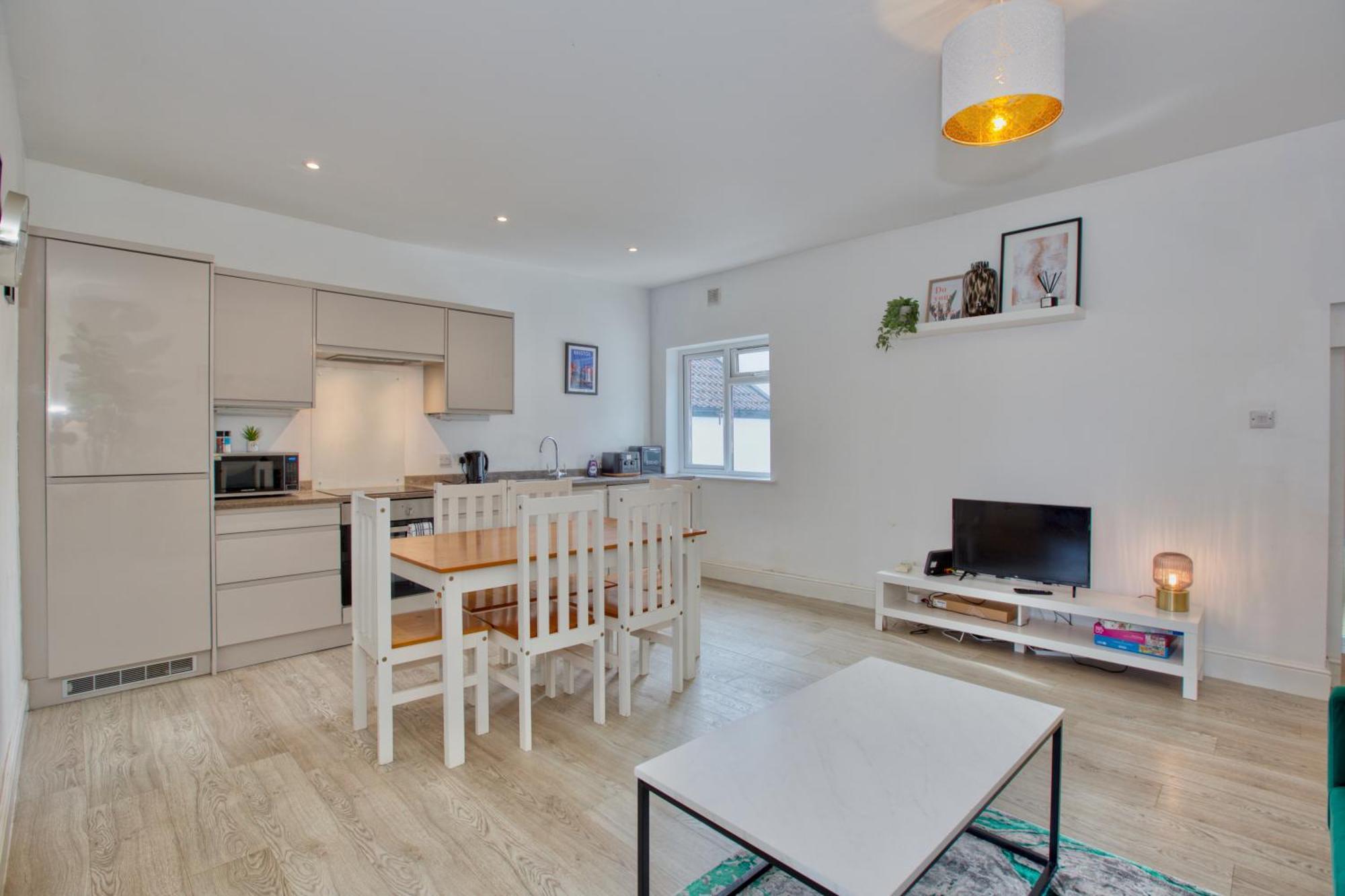 Apartment Modern Centre Retreat By Hinkley Homes