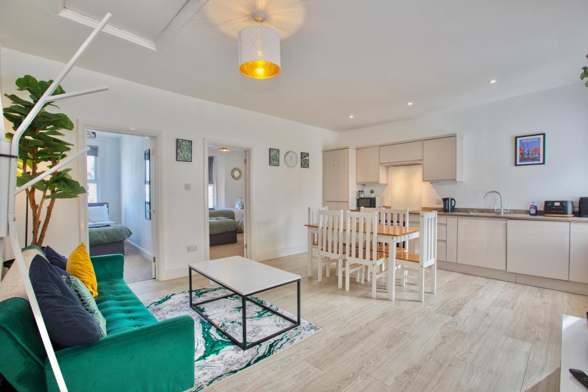 Modern Centre Retreat By Hinkley Homes Apartment *