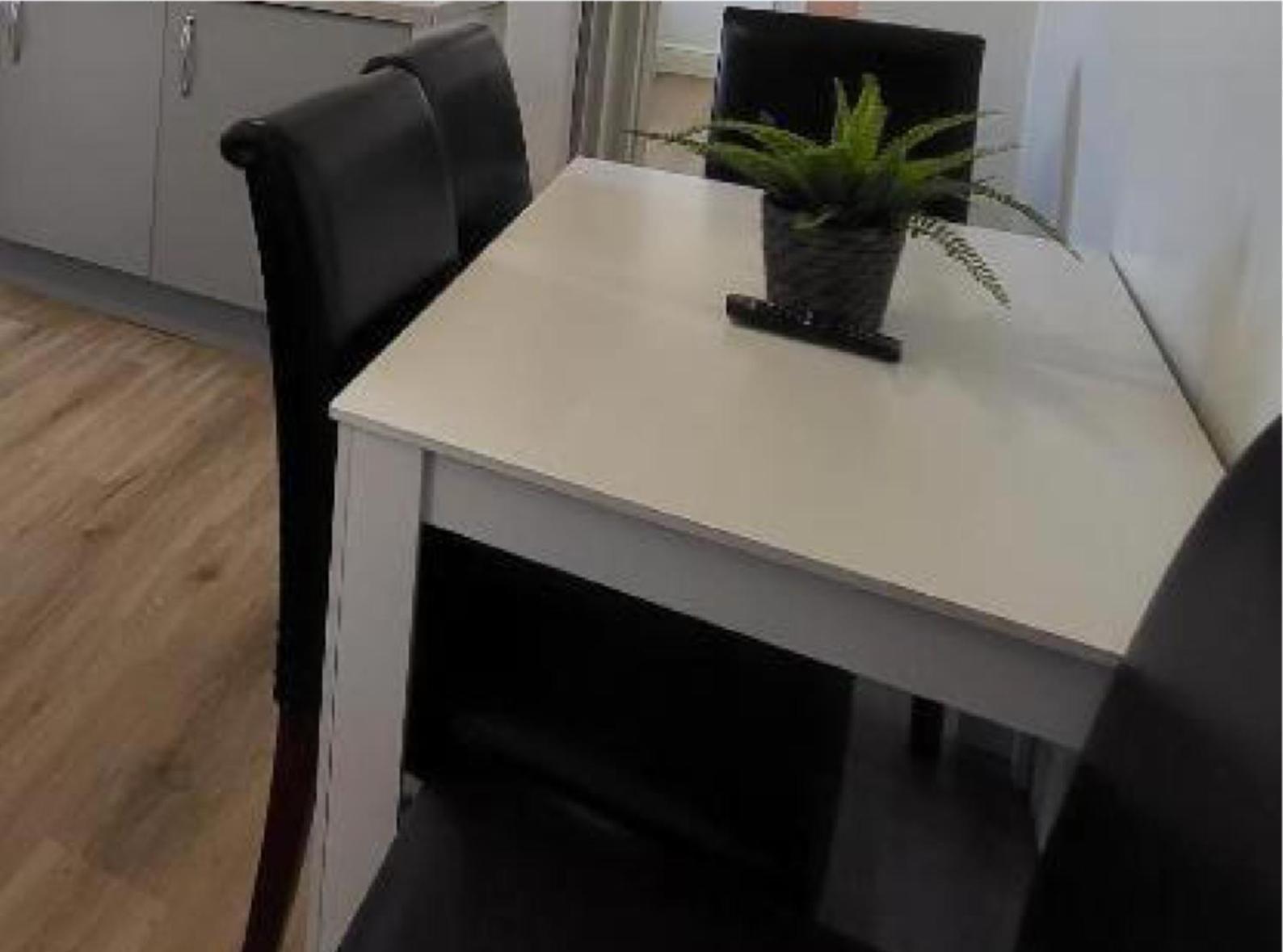 Escape, 2 Bedrooms Apartment *