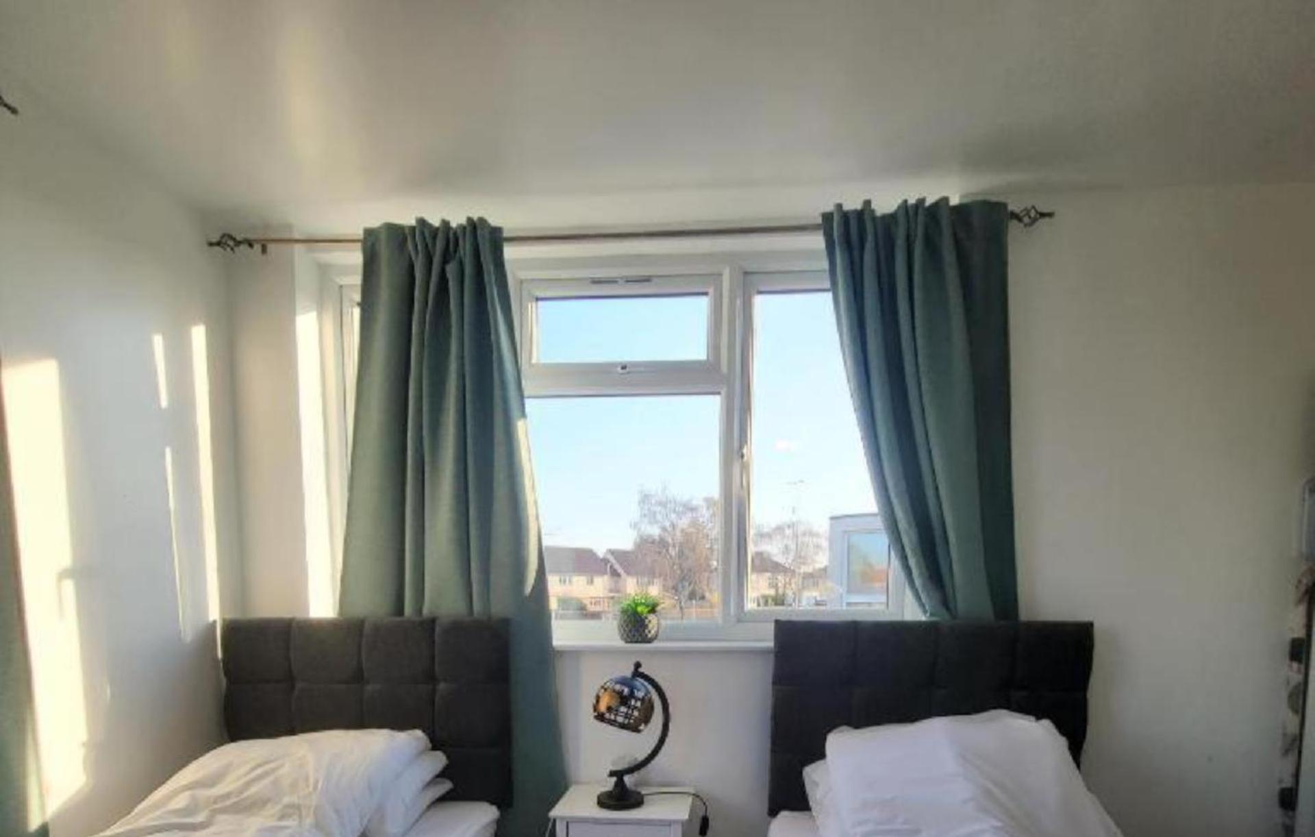 Apartment Escape, 2 Bedrooms Bristol