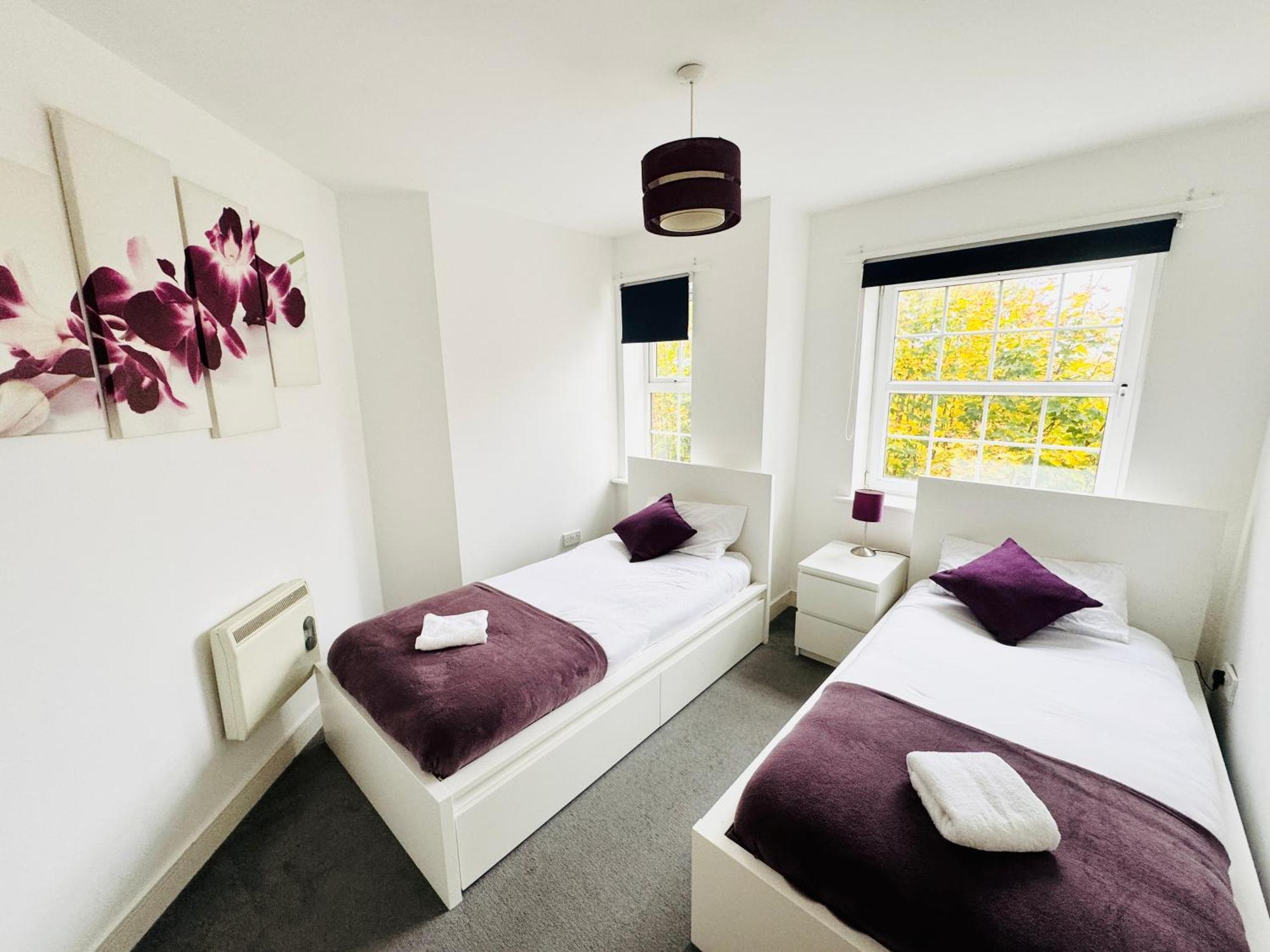 Apartment Spacious 2-bedroom Haven With Modern Amenities In Bradley Stoke