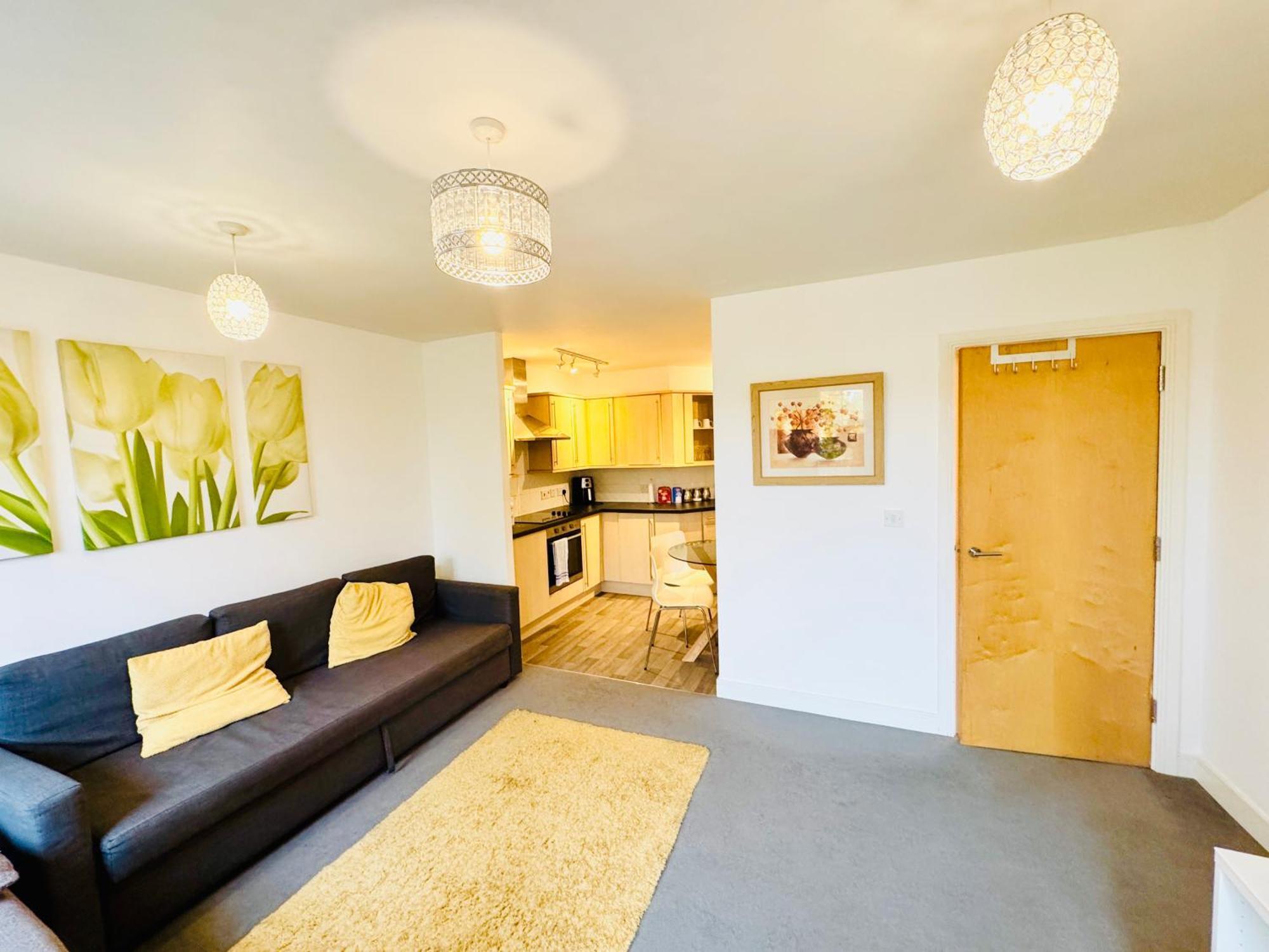 Apartment Spacious 2-bedroom Haven With Modern Amenities In Bradley Stoke Bristol