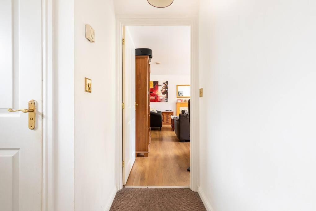 Charming Cosy Coach House In Fishponds Apartment