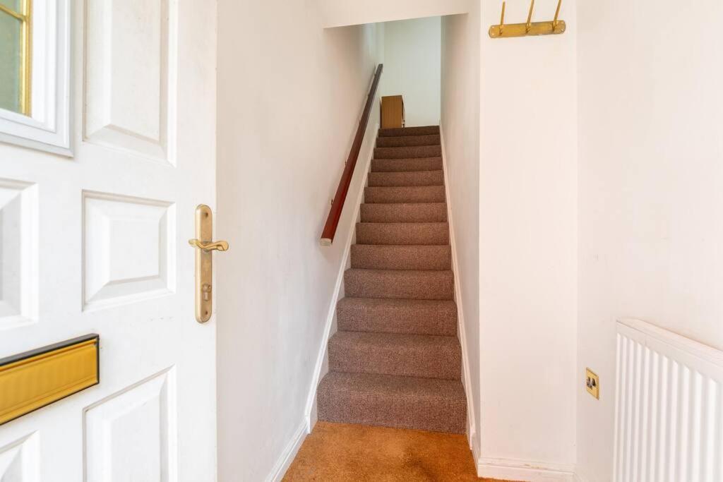 Charming Cosy Coach House In Fishponds *