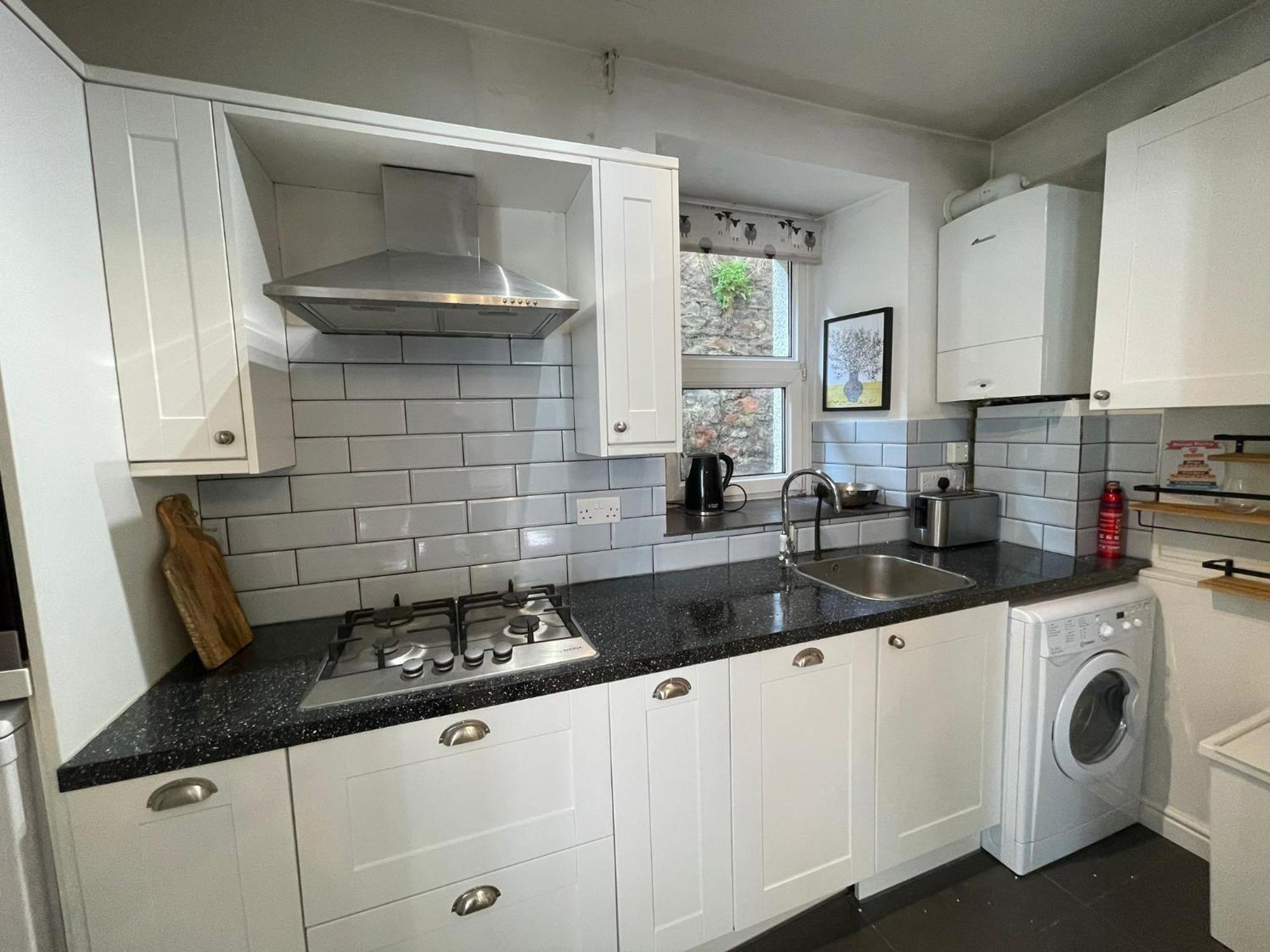 Restful Victorian With Garden Bristol