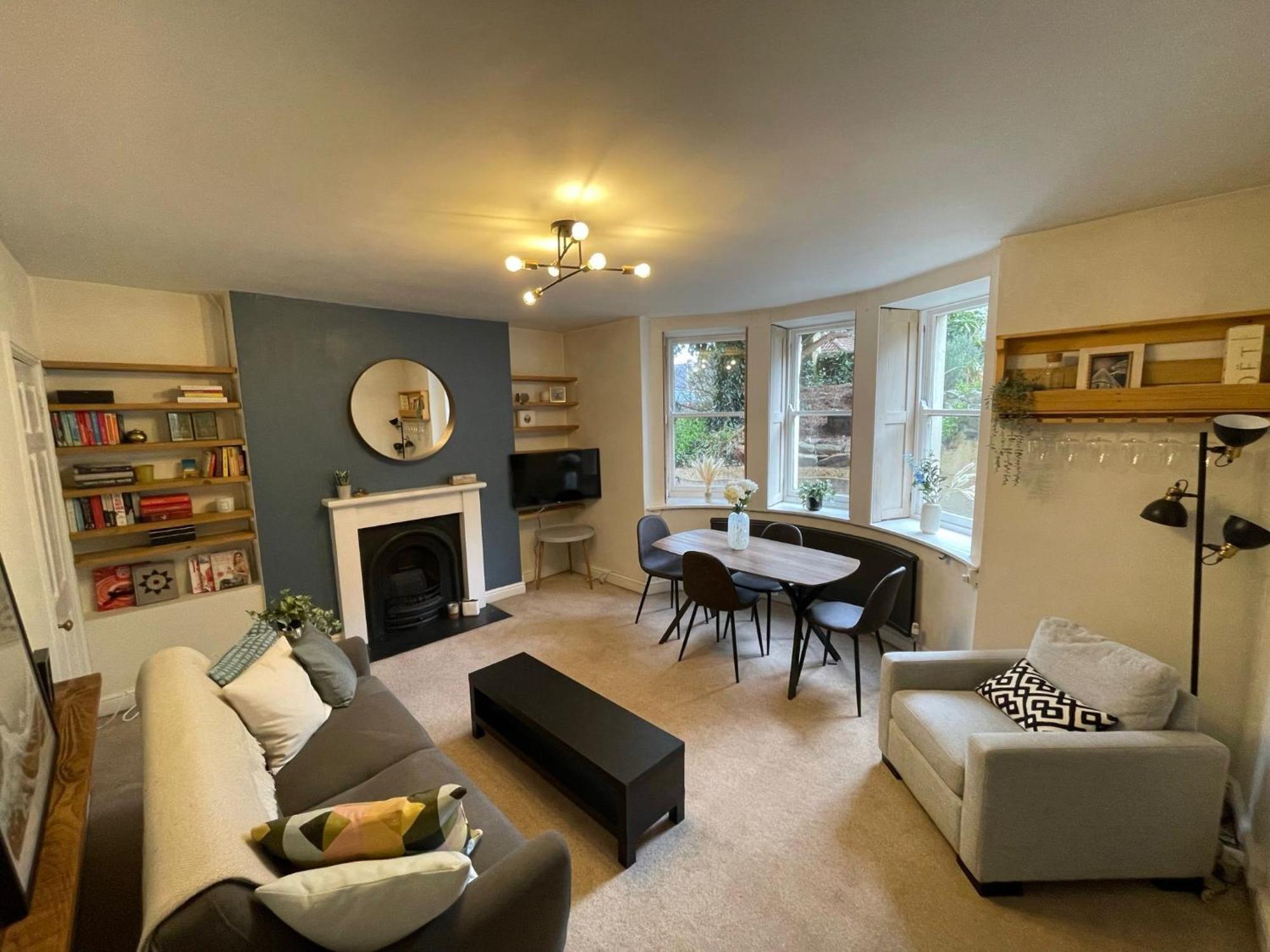 Restful Victorian With Garden Apartment
