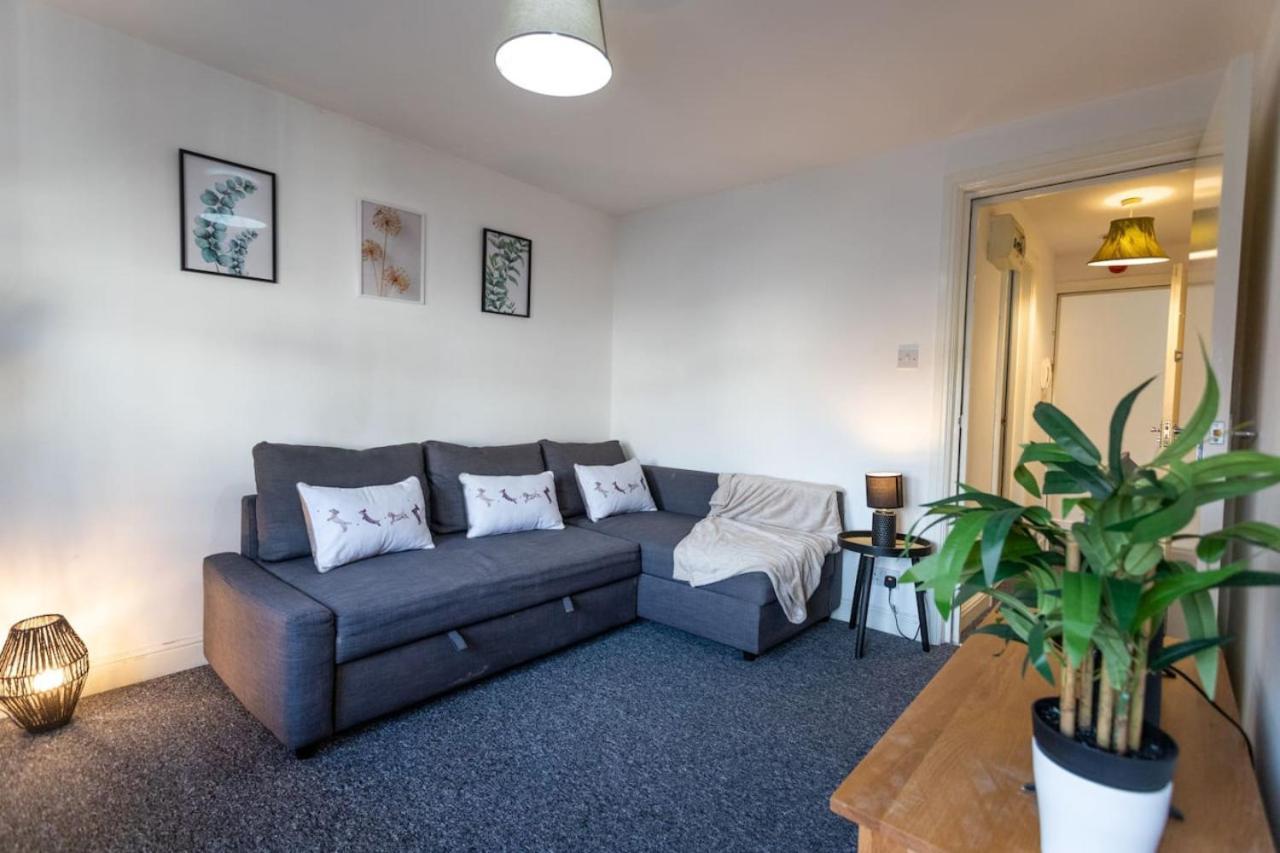 Apartment Flat 1 Sunnyside Contractor Long By Shortstayuk Bristol