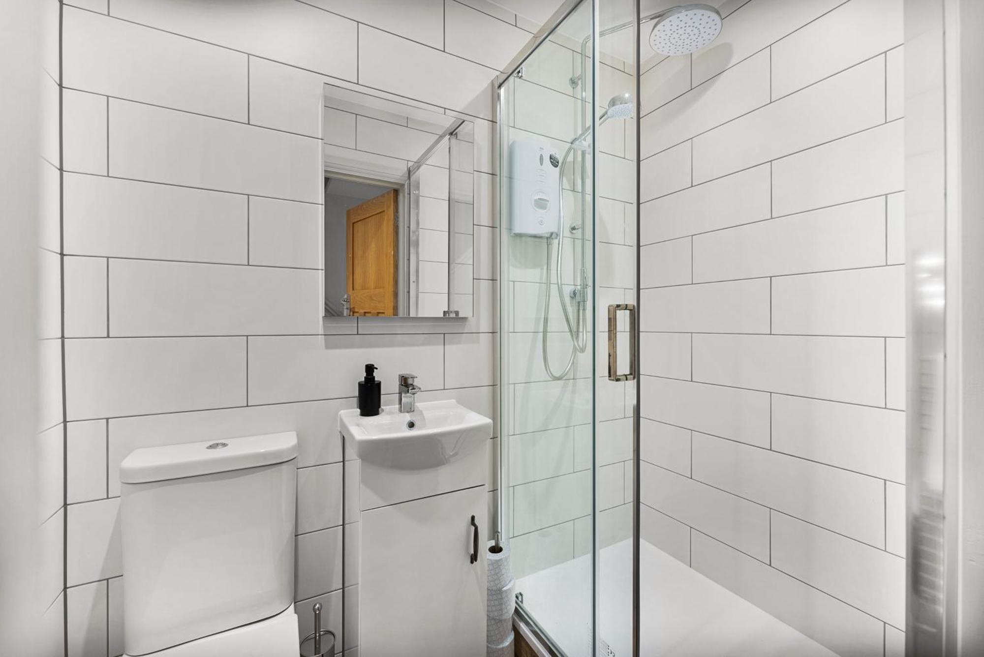 Stylish Boutique Abode - Garden - Sleeps 11 Bristol