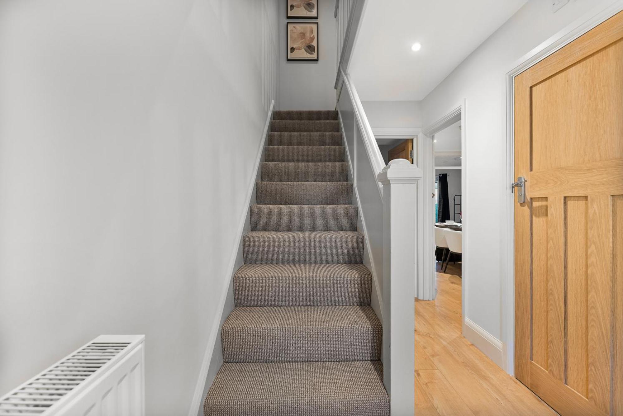 Stylish Boutique Abode - Garden - Sleeps 11 Holiday home Bristol