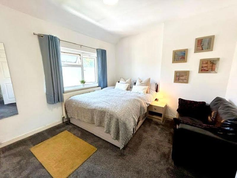 Lovely Double Near Southmead Hospital * Bristol