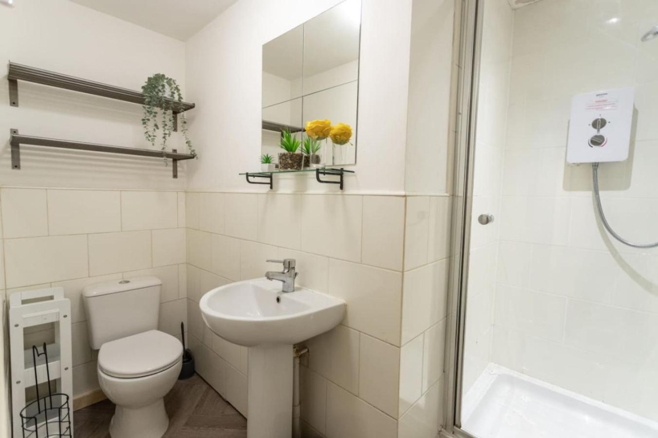 Flat 1 Sunnyside Contractor Long By Shortstayuk * Bristol