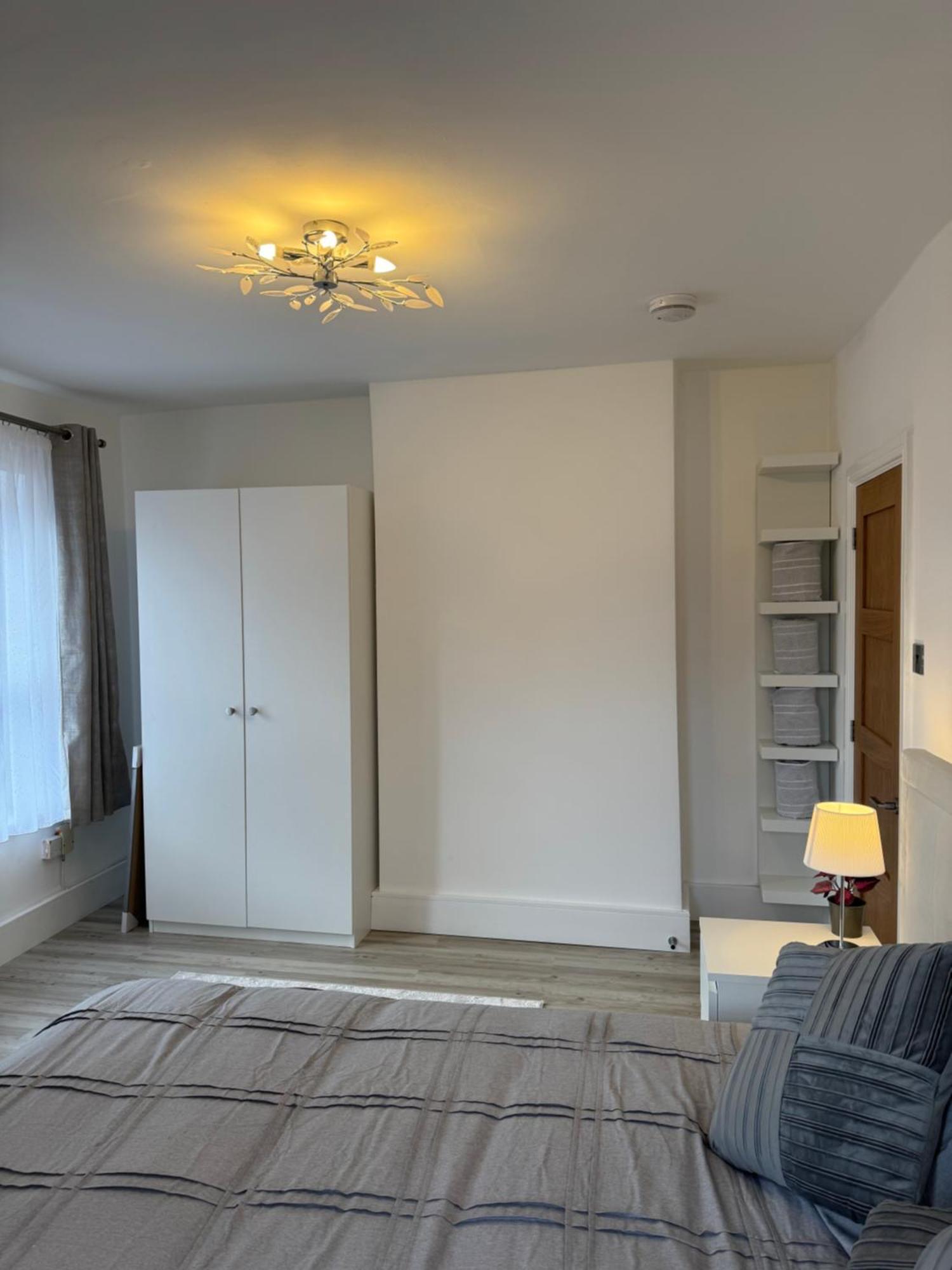 2 Bedroom Luxury Apartment *