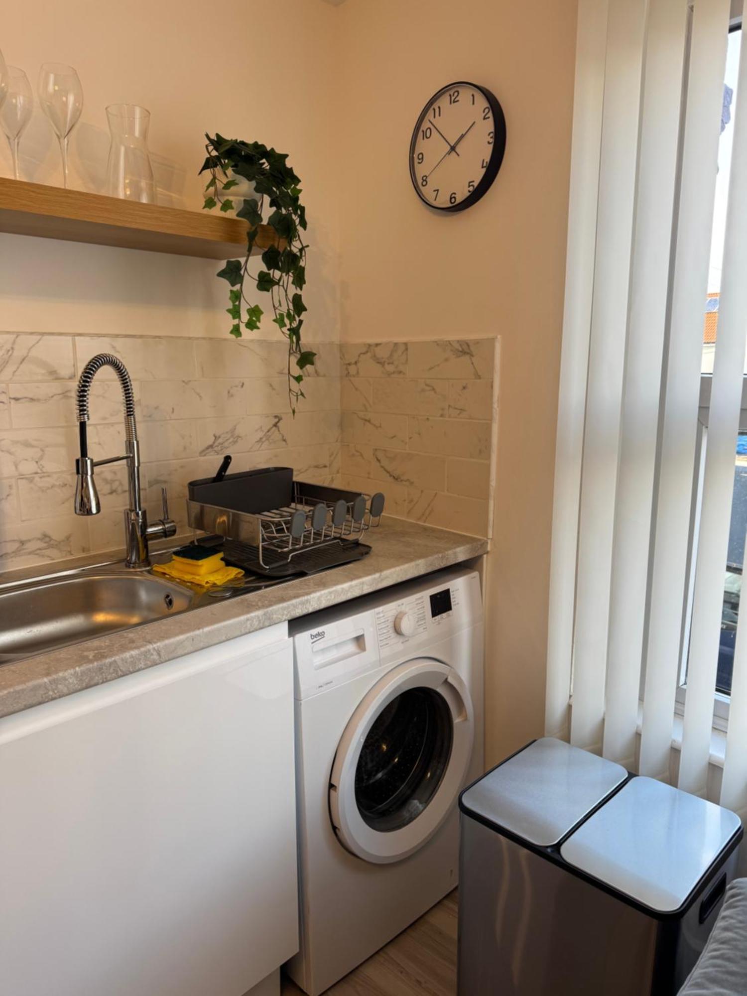 2 Bedroom Luxury * Bristol