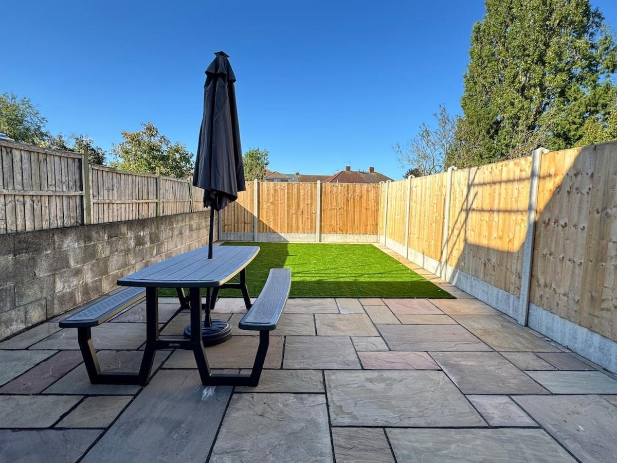 Orchid S&n House 2 Holiday home Bristol