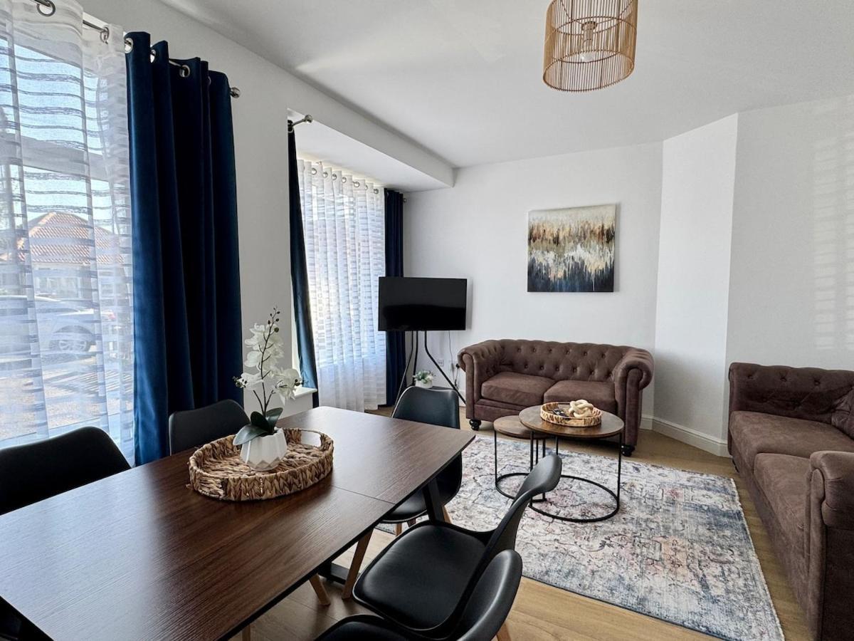 Orchid S&n House 2 * Bristol