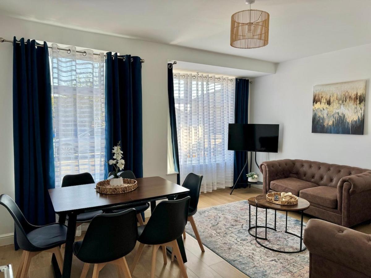 Holiday home Orchid S&n House 2 Bristol