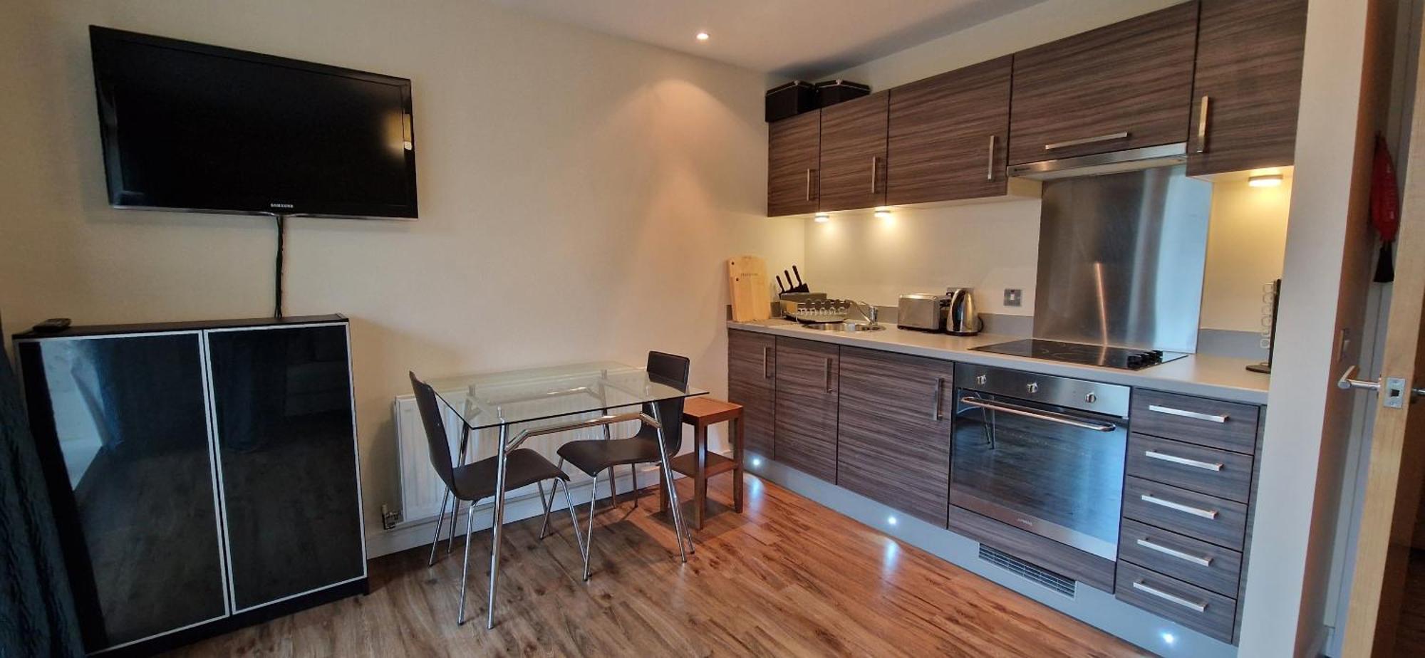 Apartment Living - Trendy In The Centre