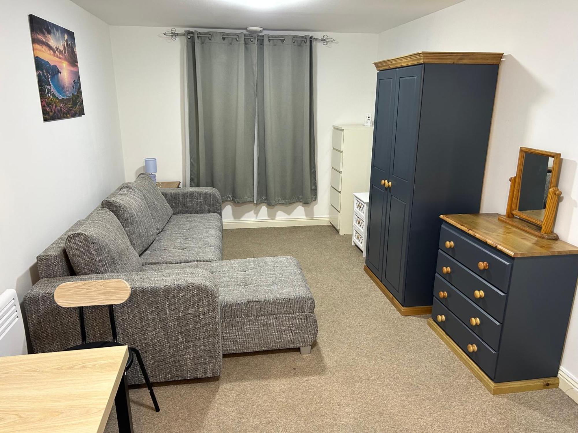 Apartment Squires Court