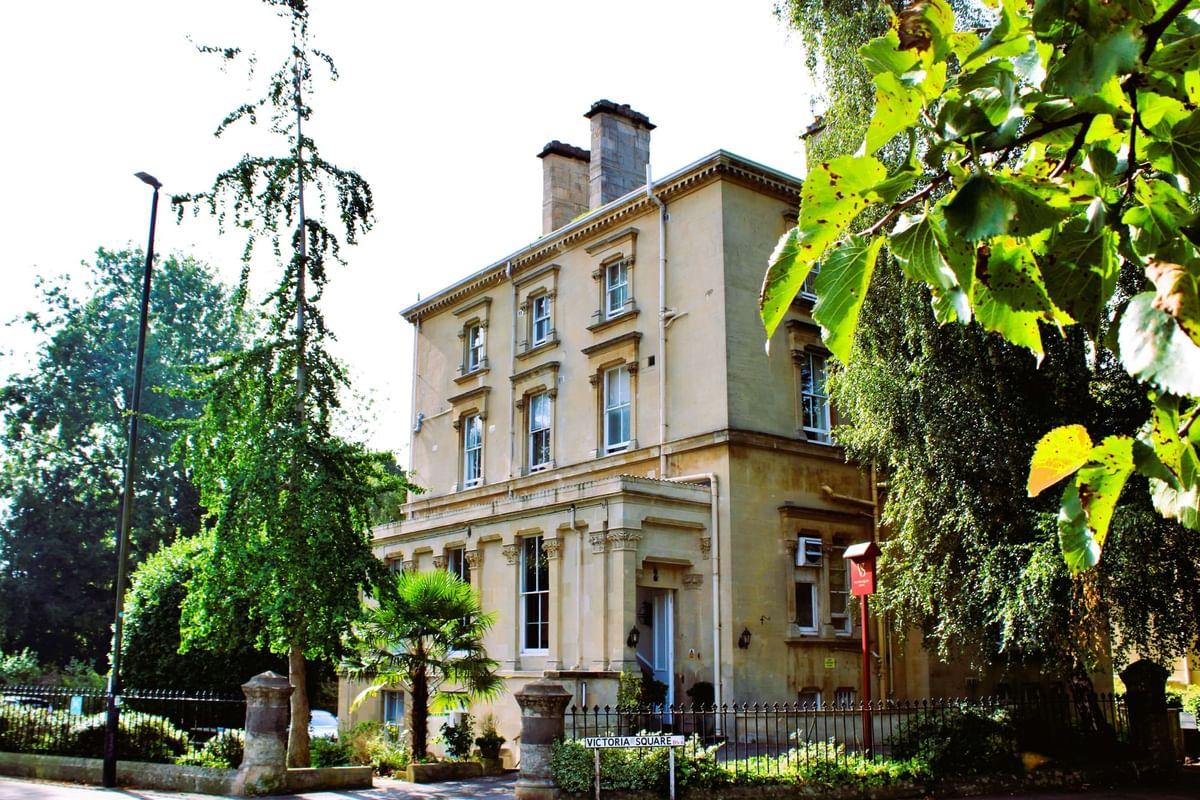 Hotel Victoria Square Clifton Village 3*