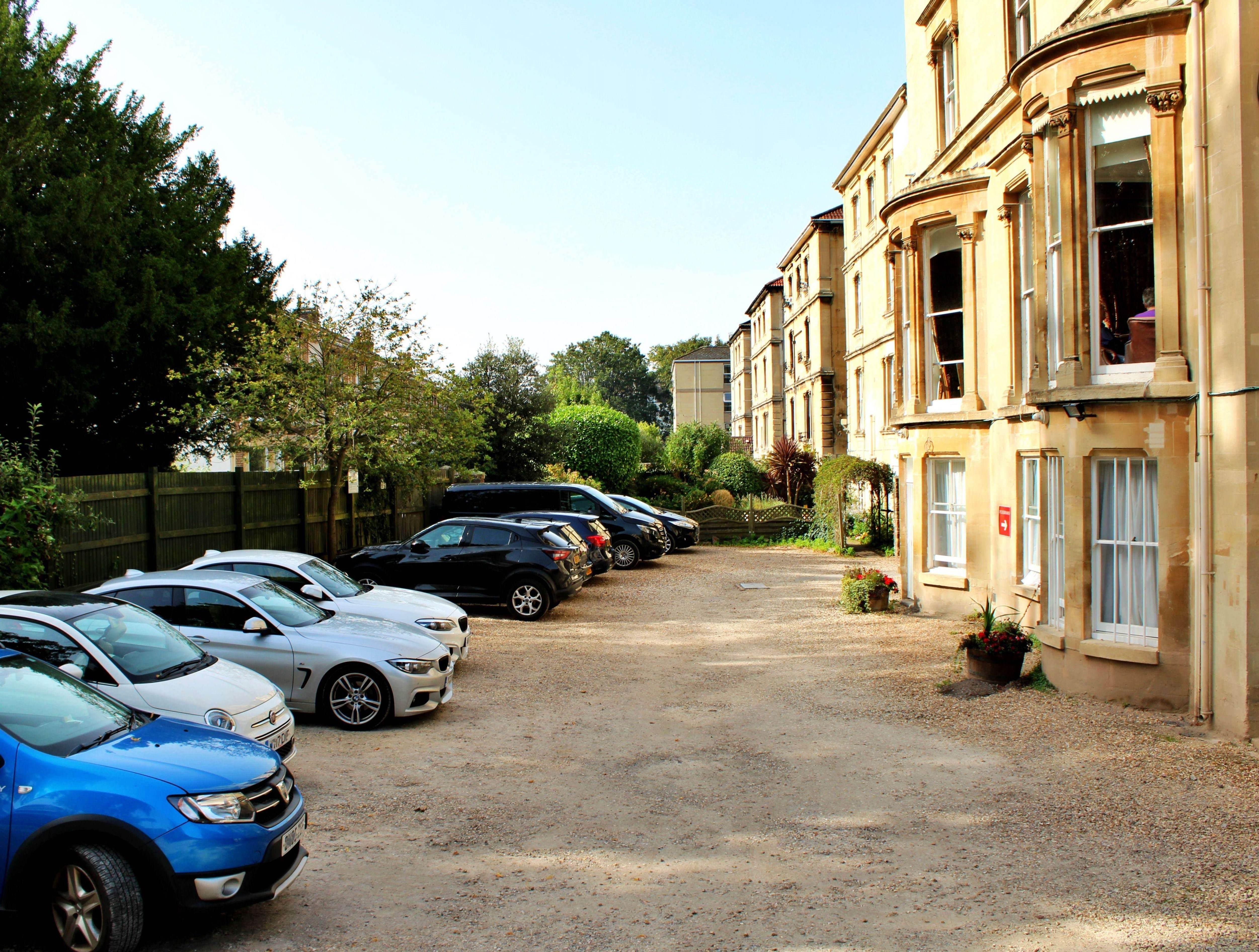 Victoria Square Clifton Village Hotel