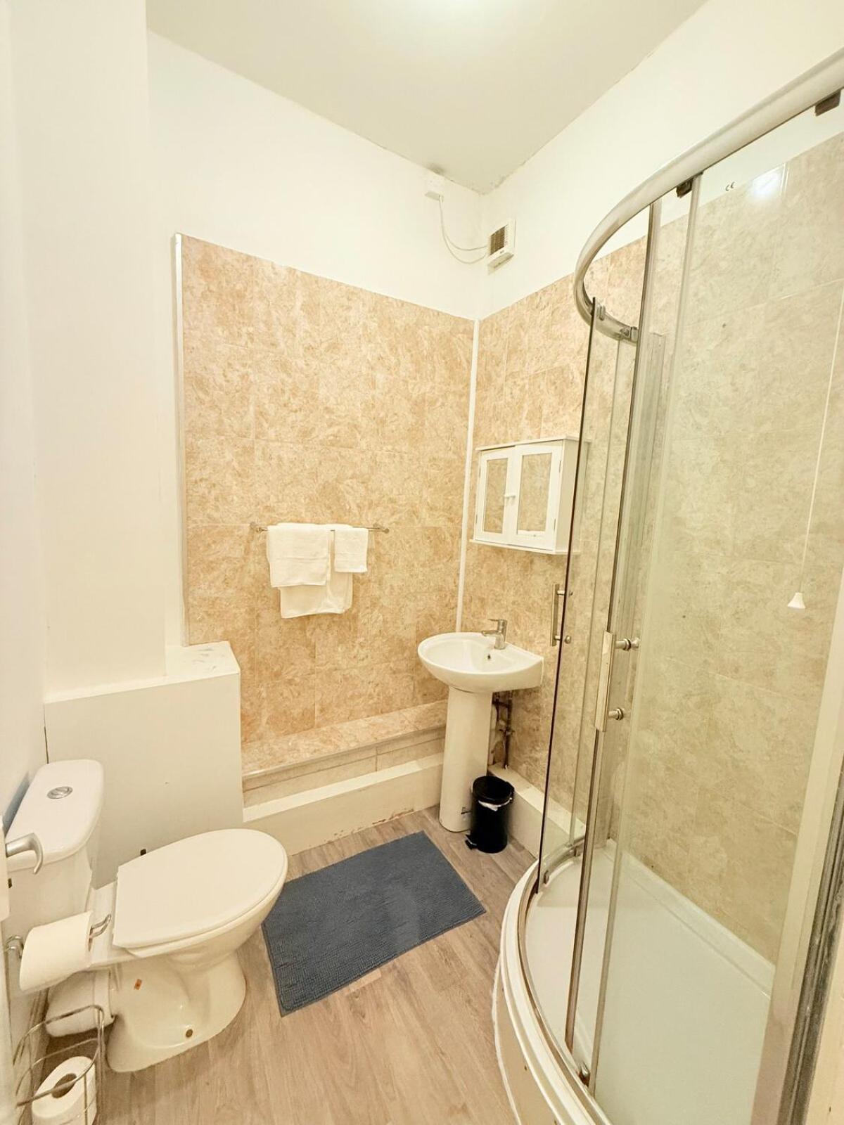 Flat In Stokes Croft
