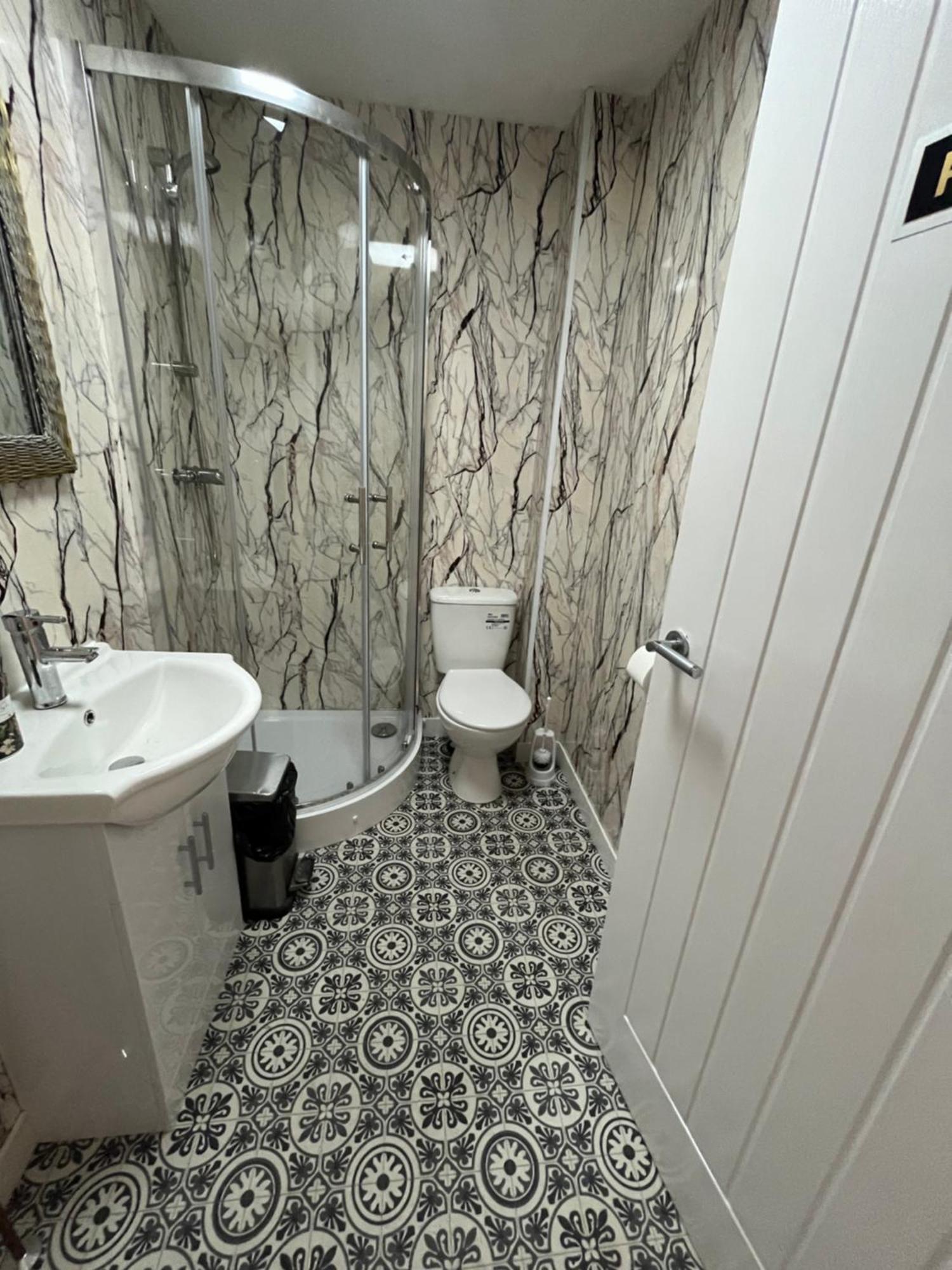Spacious Near Southmead Hospital Guest house