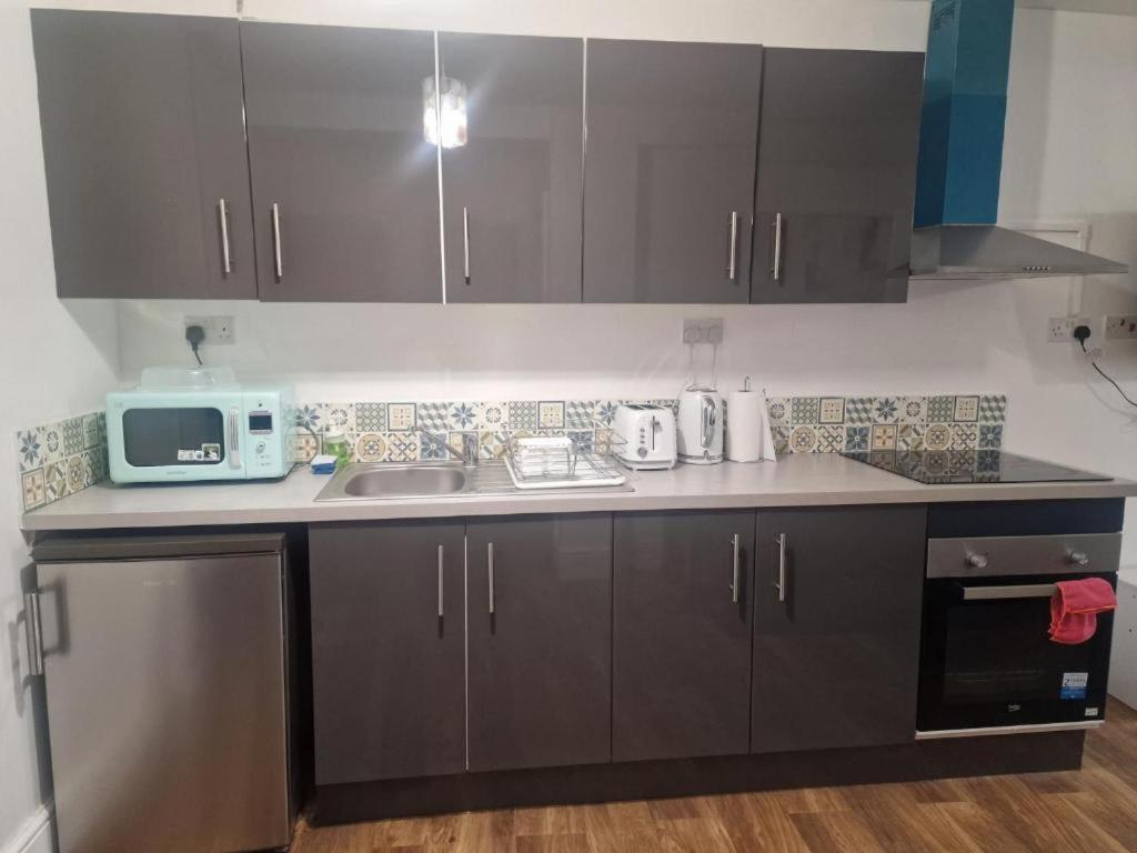 Apartment Suite, 3 Single Beds Bristol
