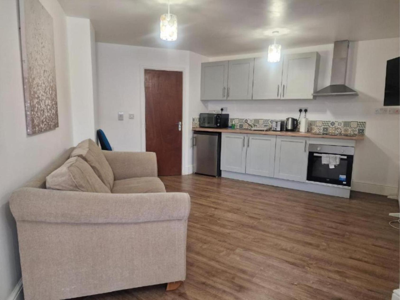 Suite, 3 Single Beds * Bristol