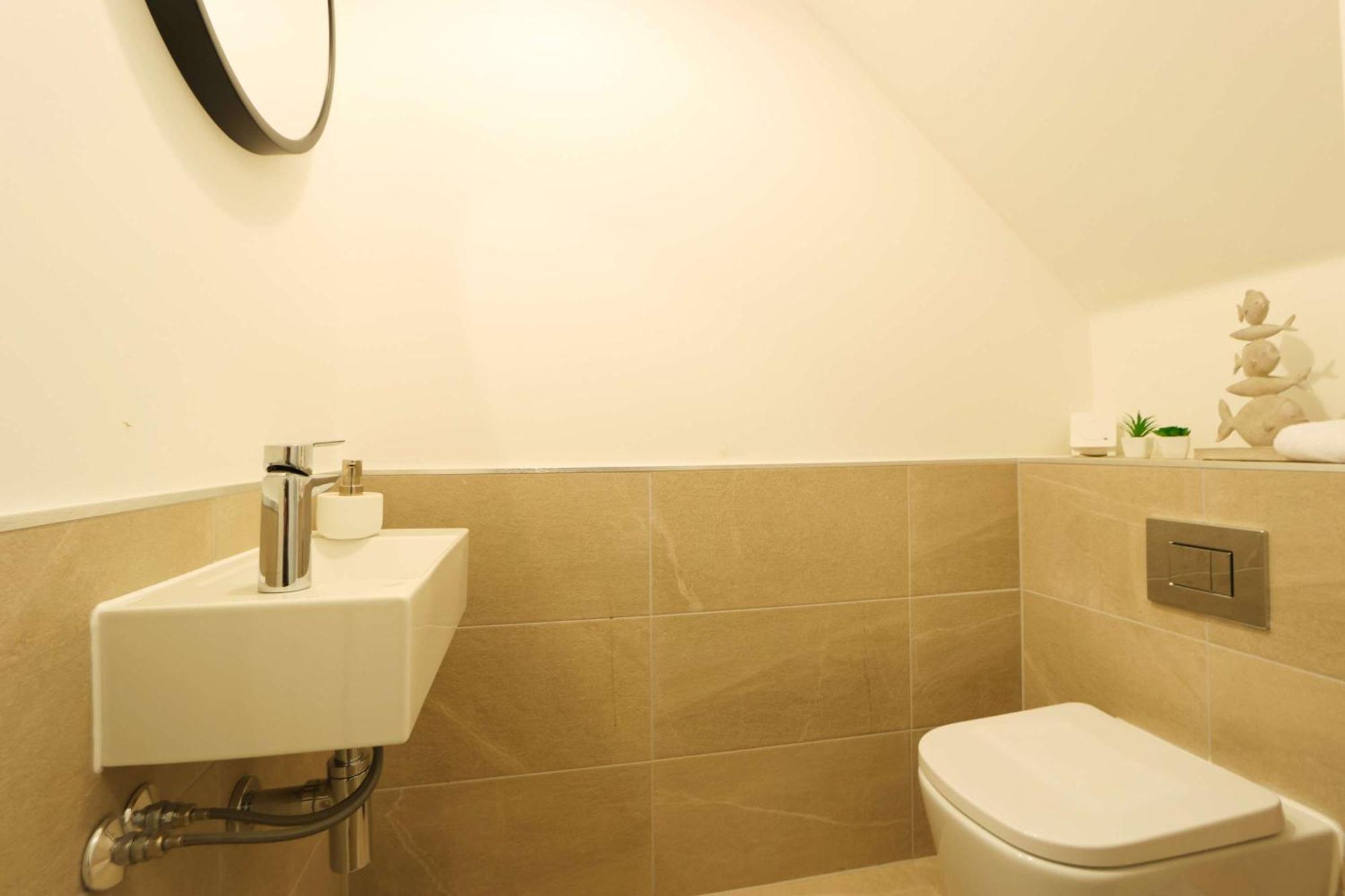Three Bedroom House In Easton *