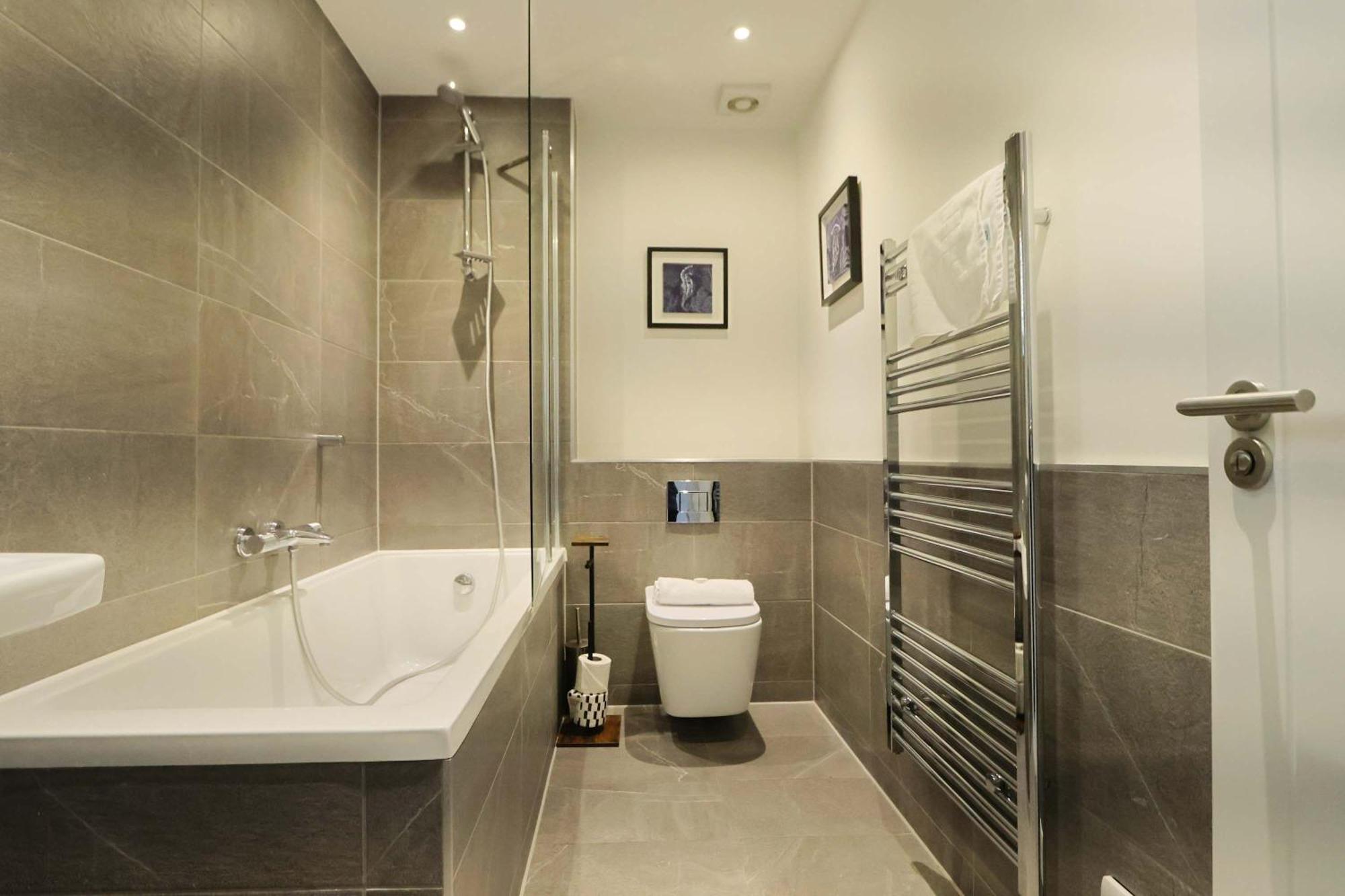 Three Bedroom House In Easton Holiday home Bristol