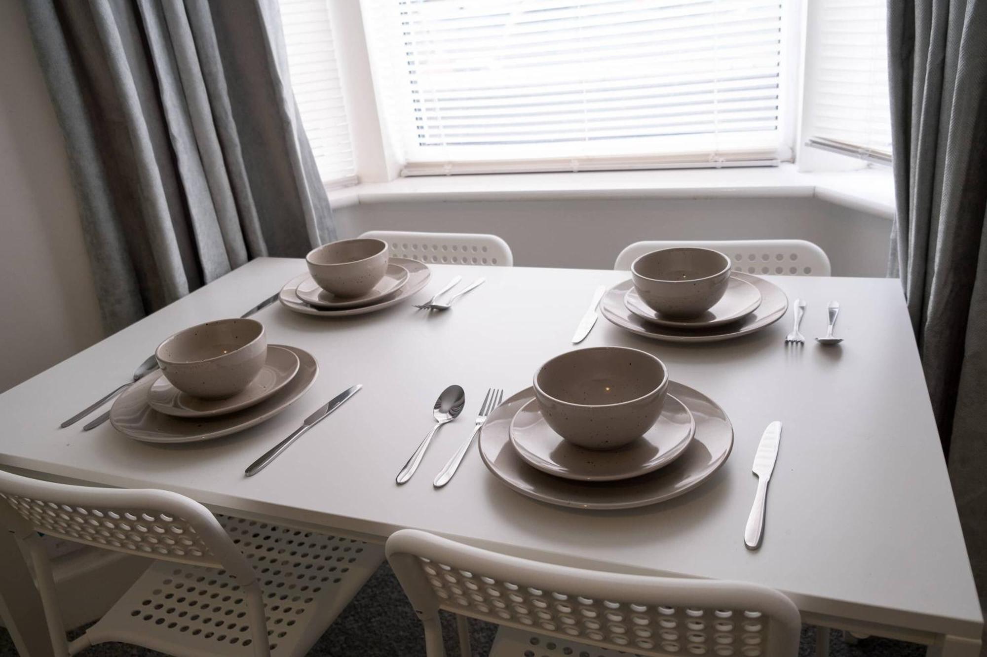 Holiday home Lena St 3 Bedroom House Sleep 6- Long Stay Contractors-Free Parking Bristol