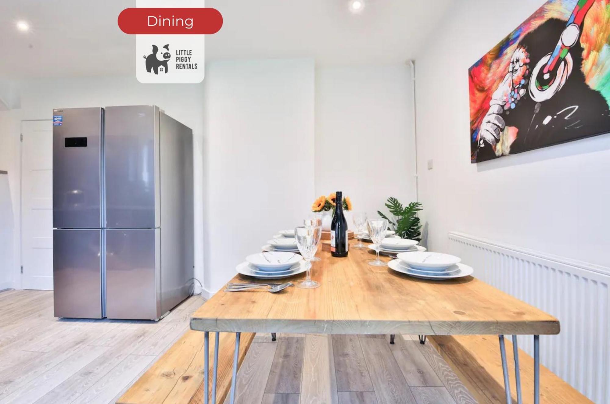 Holiday home 3 Bedroom By Littlepiggyrentals Short Lets & Serviced With Wifi & Free Parking Bristol