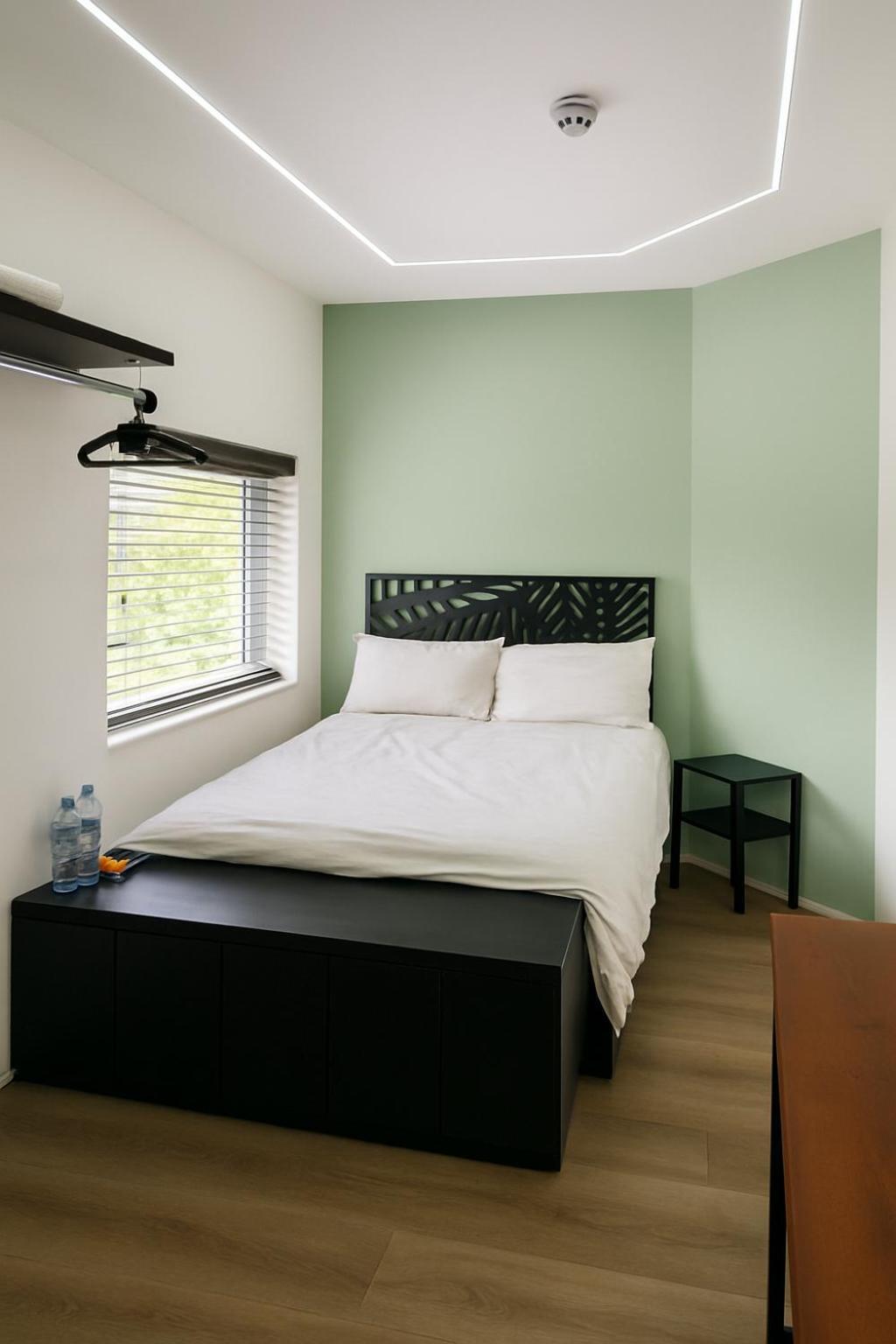 Guest house En-suit In A Shared House 122 Marshfield Bristol