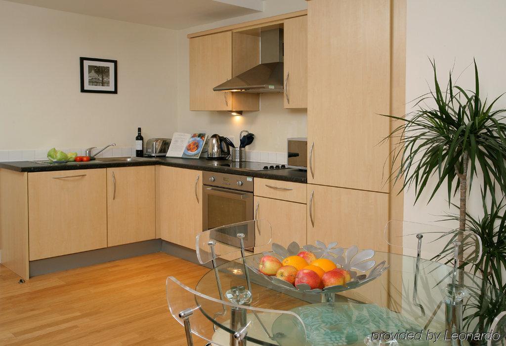 Apartment Hamilton Court From Your Bristol