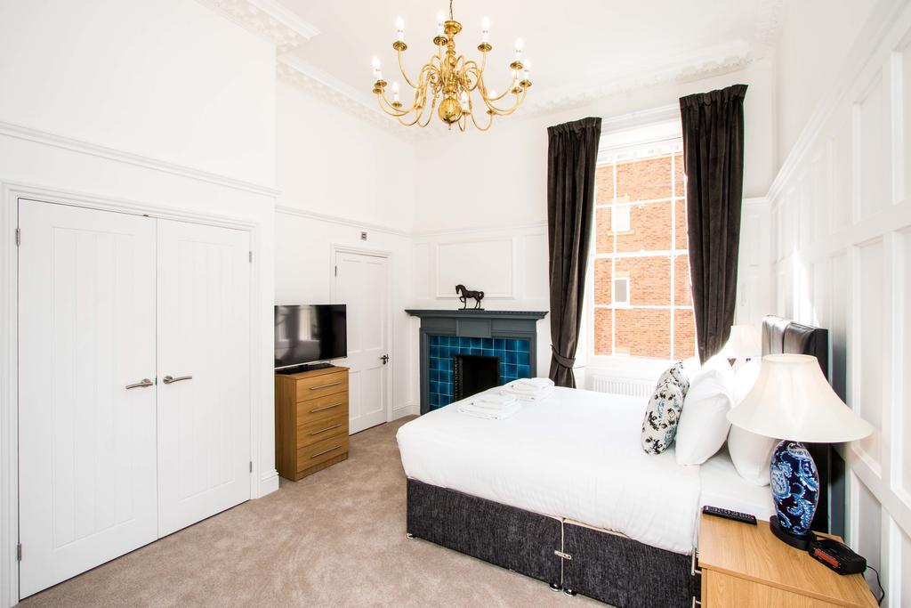 Beaufort House From Your Apartment *