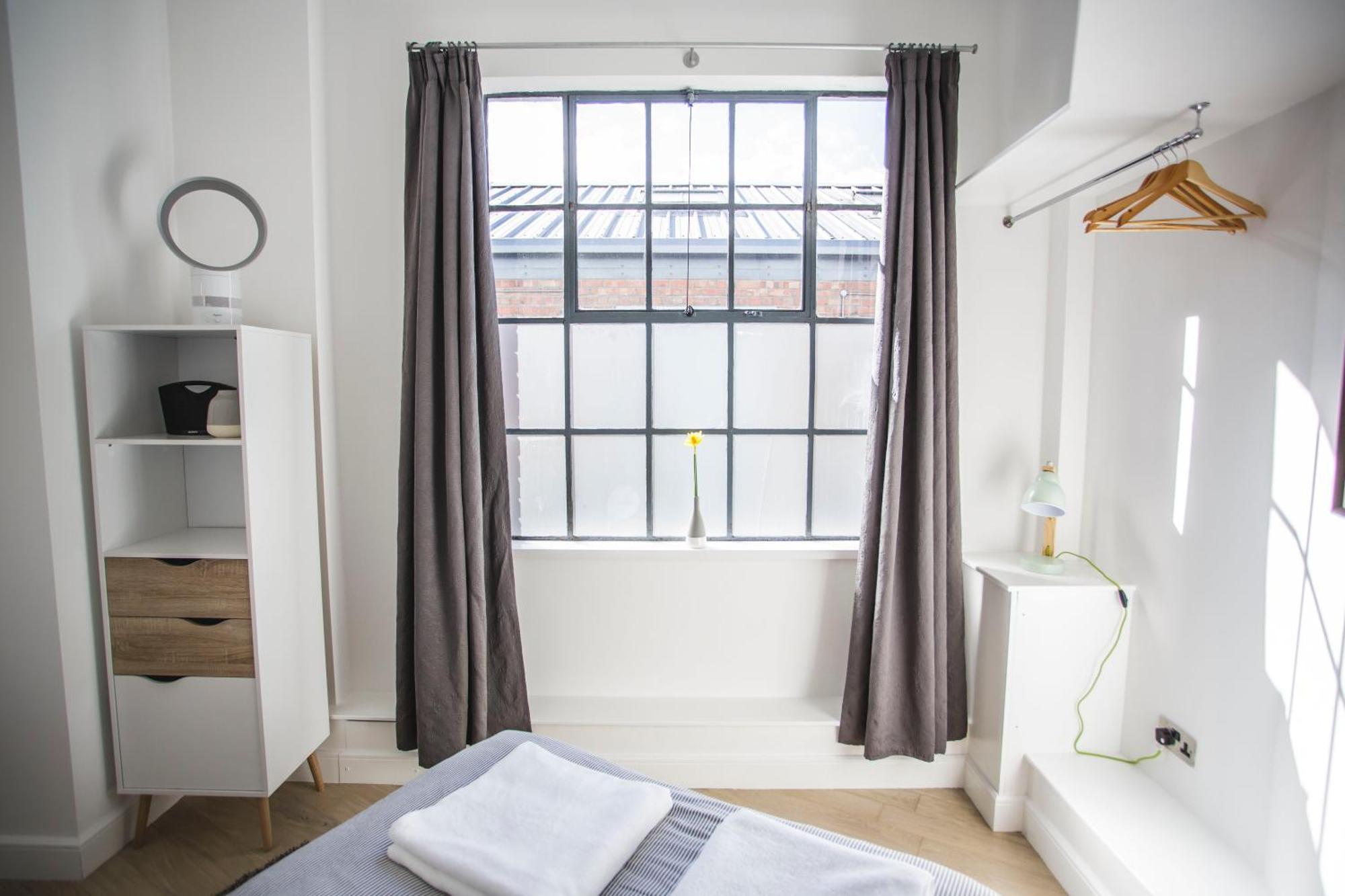 Paintworks Apartment *