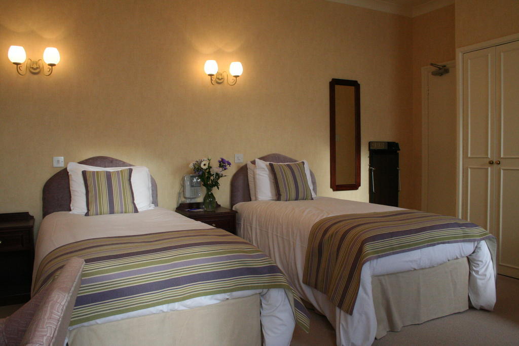 Hotel Alveston House