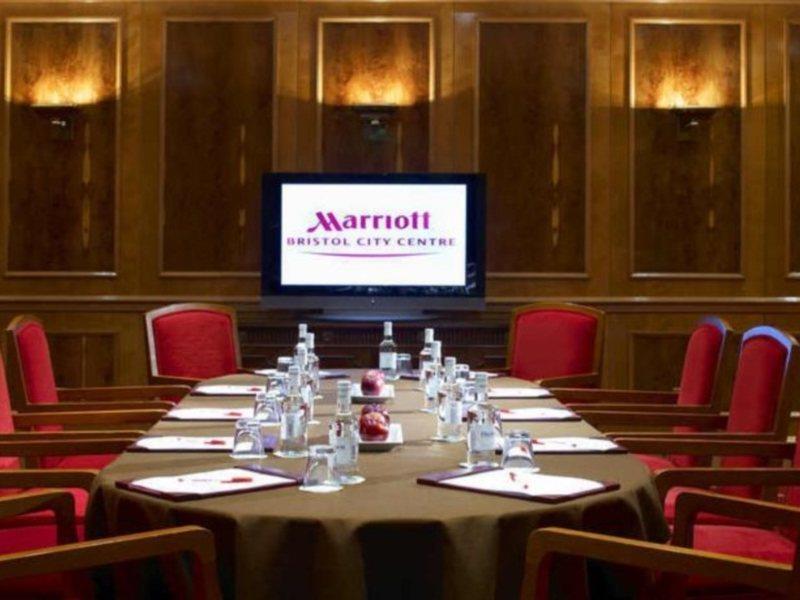 Hotel Delta By Marriott Centre 4*